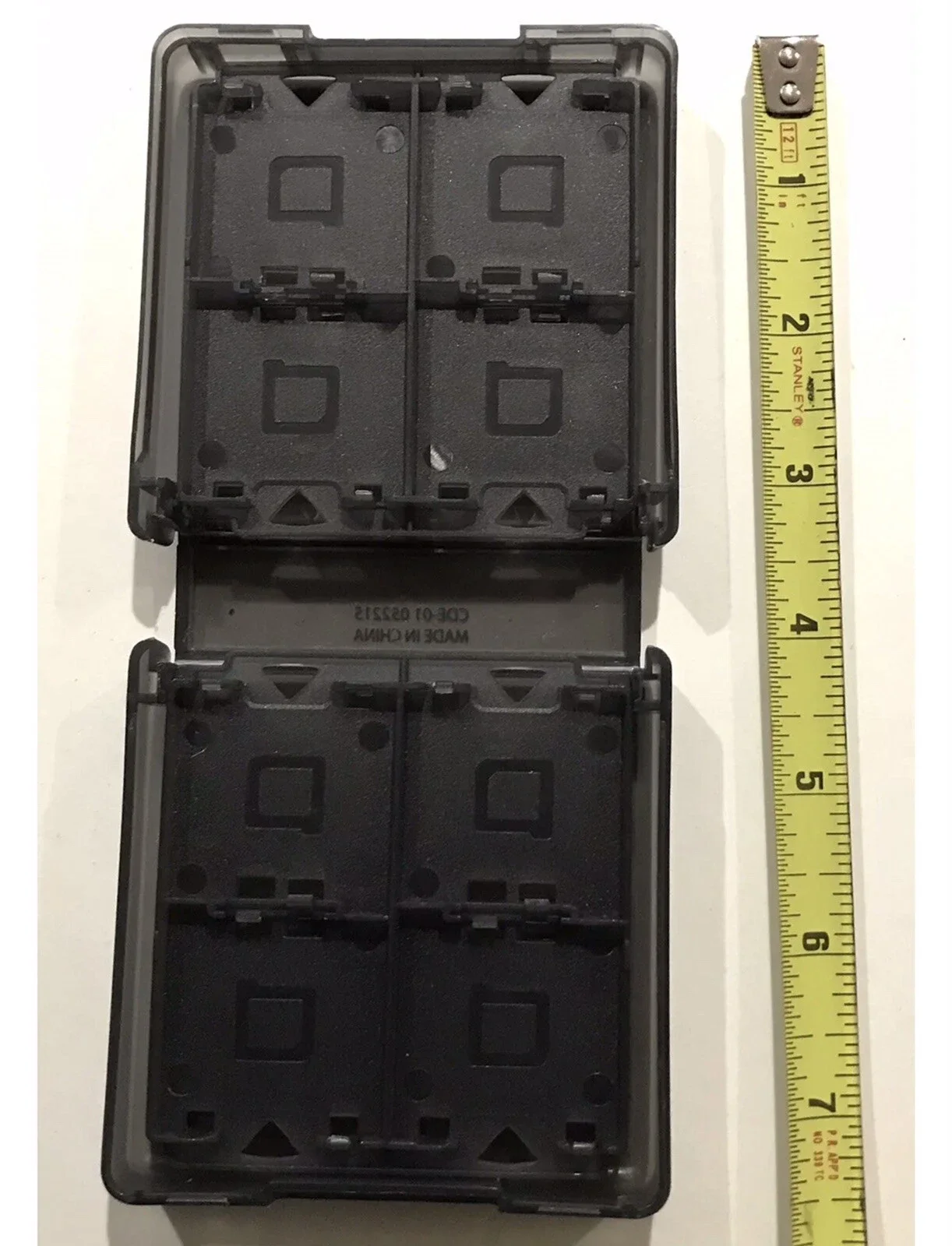 Black Nintendo DS/3DS Game Holder Case