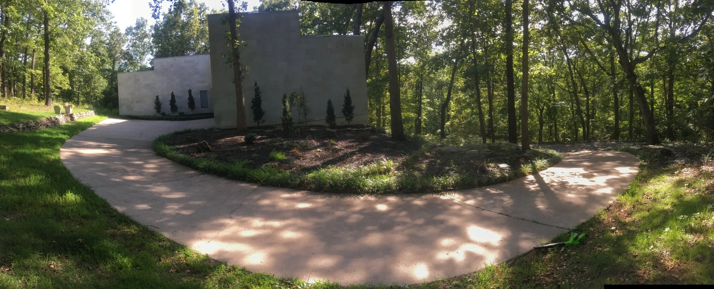 cave creek drive.JPEG