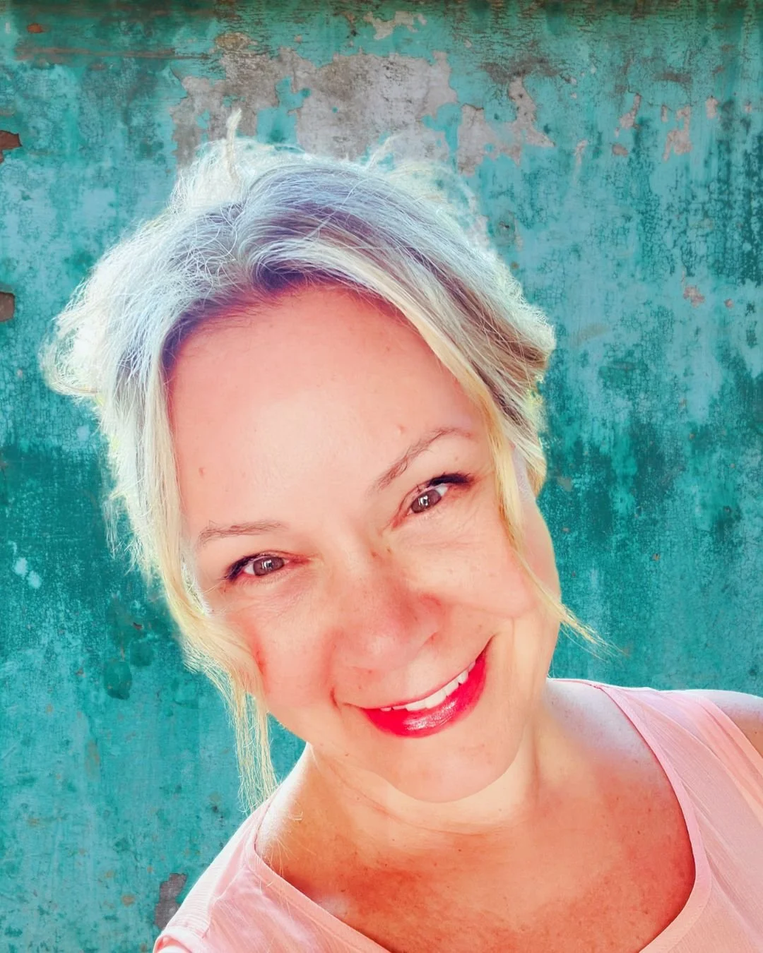 Meet Kate Kozak, a women entrepreneur using a human centred approach to using AI in marketing.