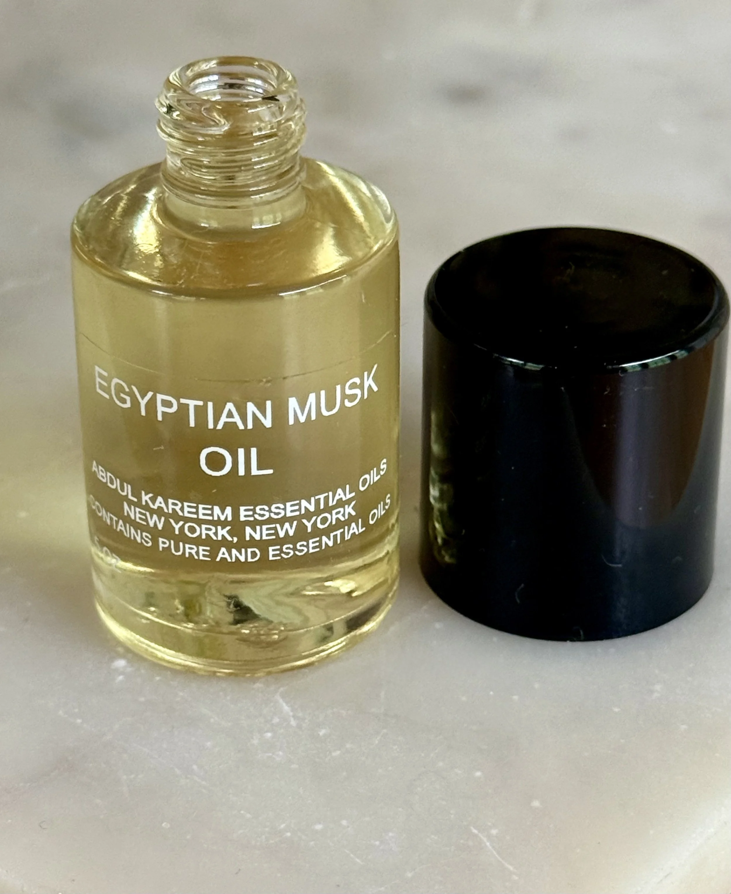 Abdul-Kareem-Egyptian-Musk-Bottle-Cap.jpg
