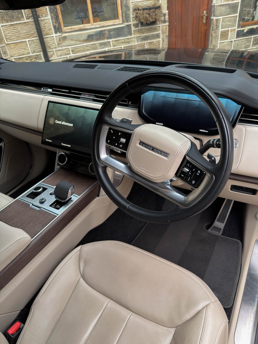 Range Rover interior/exterior detail & machine polishing by LT Detailing, West Yorkshire