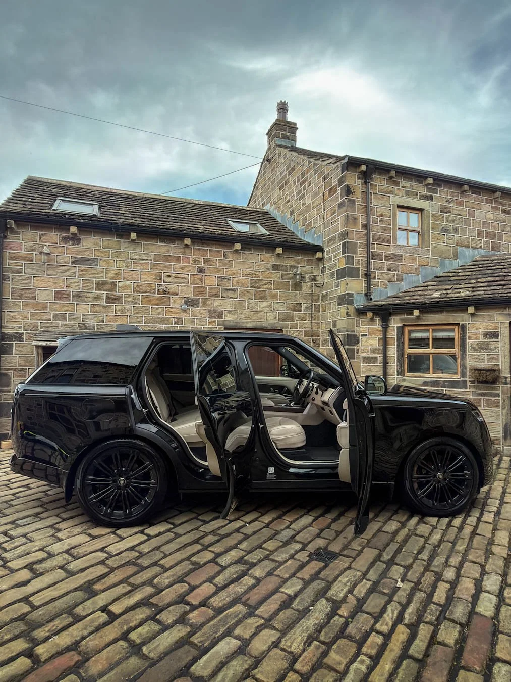 Range Rover interior/exterior detail & machine polishing by LT Detailing, West Yorkshire