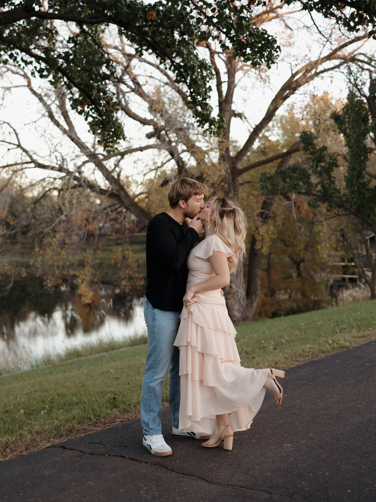 Getting to photograph someone I&rsquo;ve known for so long during such a special season of her life feels extra meaningful. These two are just the sweetest together. So natural, so easy, and honestly just the cutest. 🤍 Just really thankful to be the