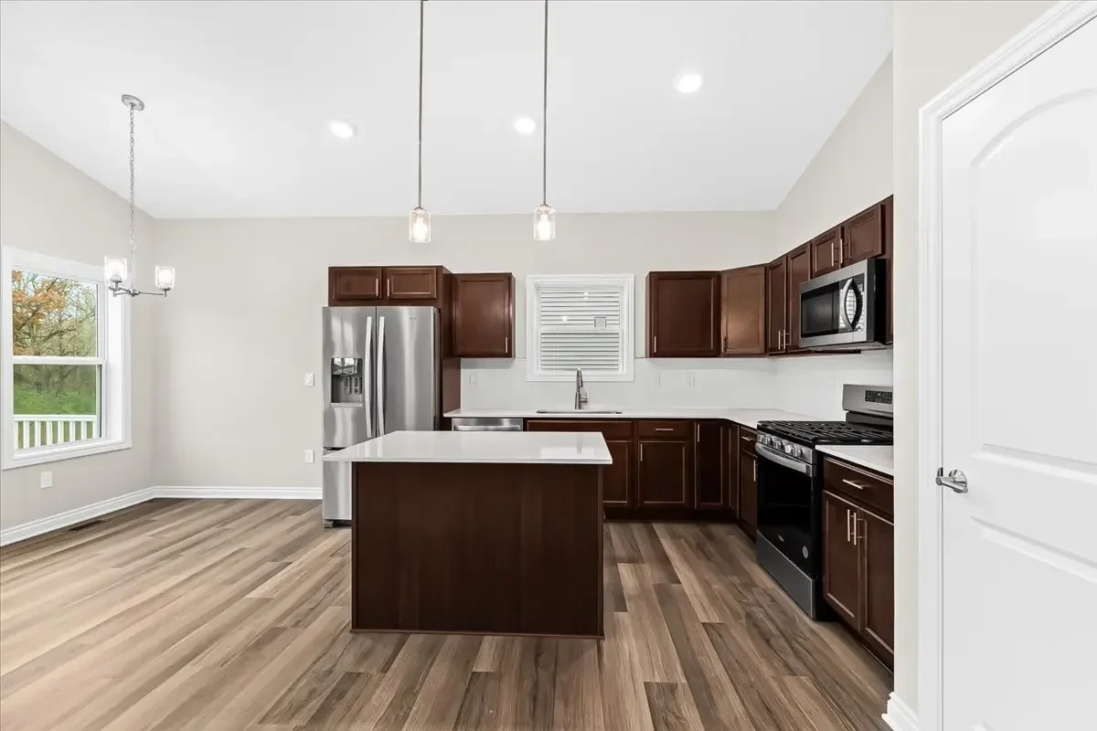 Pinebrook-Kitchen-1.webp