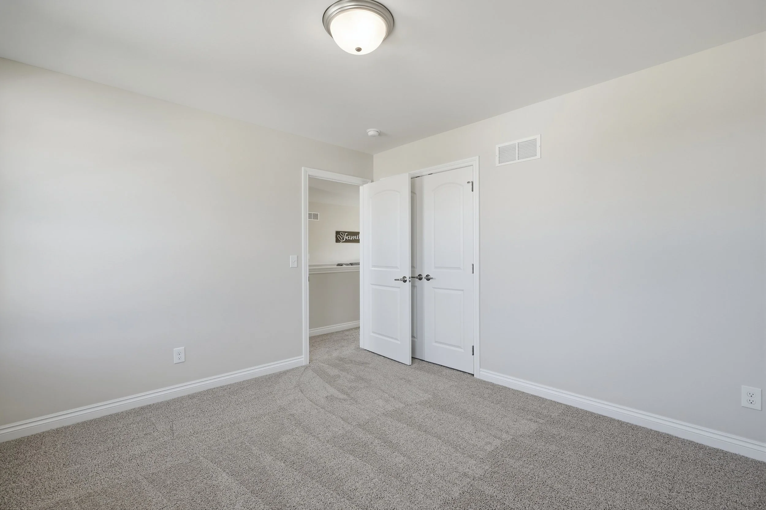 547 jubilee dr-30.jpg