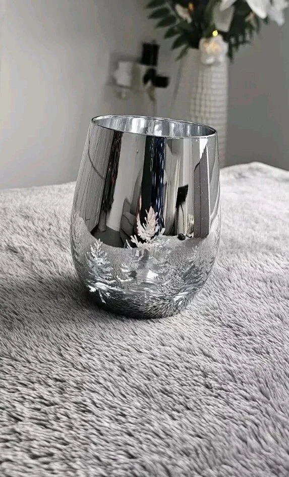 empty silver tree jar 1.jpg