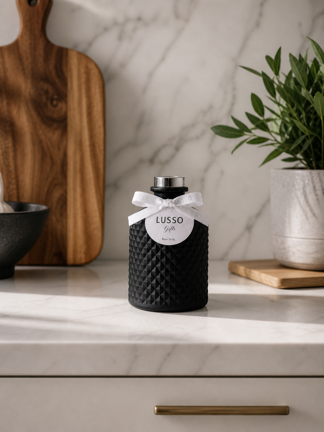 matt black diffuser 4.png