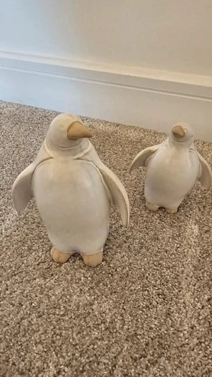 vinted penguins 8.jpg