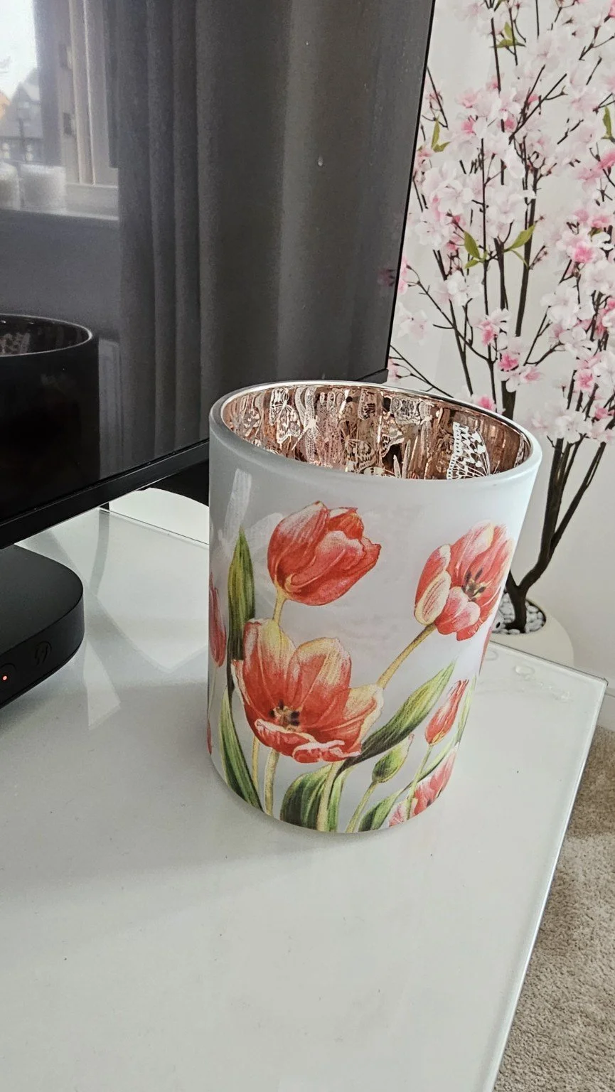 tulip holder 3.jpg