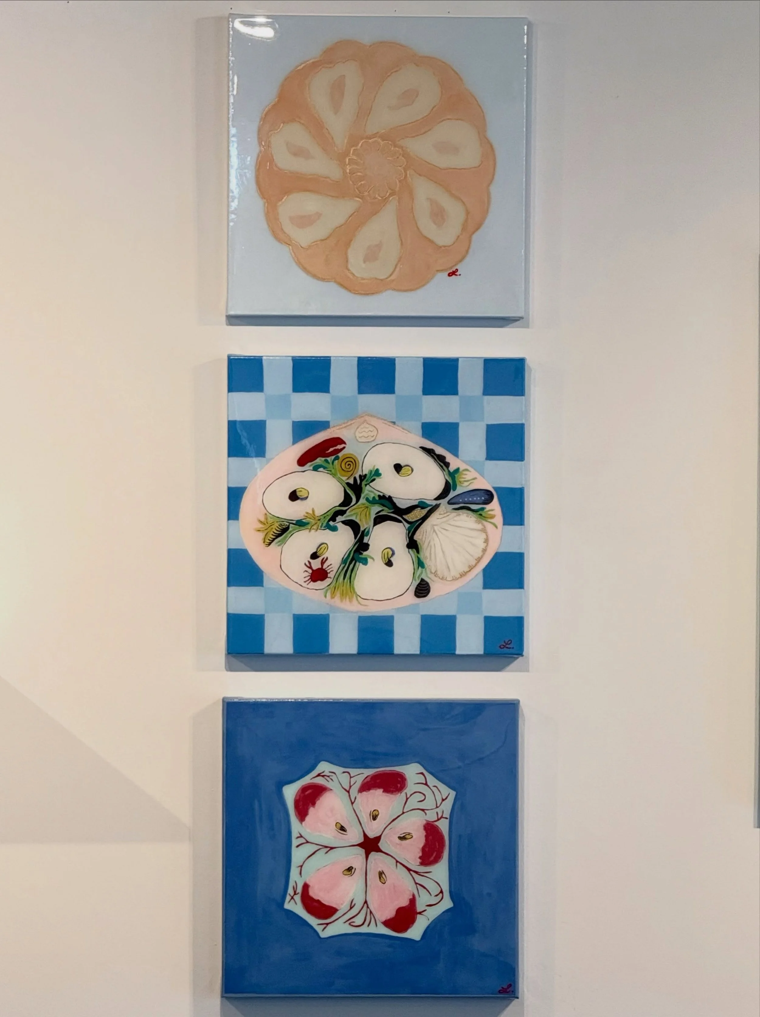 The Gasparilla Oyster Plate won by a total landslide! 🦪💙

And honestly? It was completely meant to be. When I went back to double-check the exhibition submission details for drop-off, I realized&hellip; I can actually bring THREE pieces! 🎉

That m