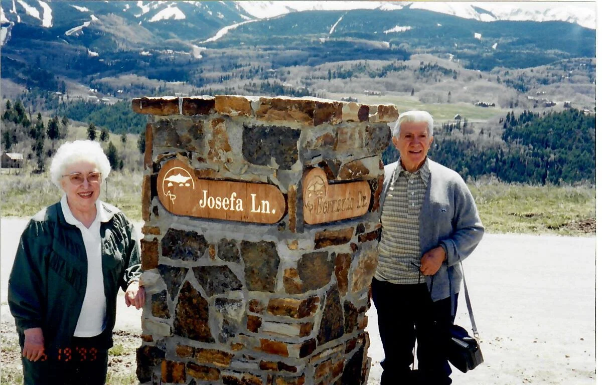 1999 Carmen by her mothers Road Sign.jpg
