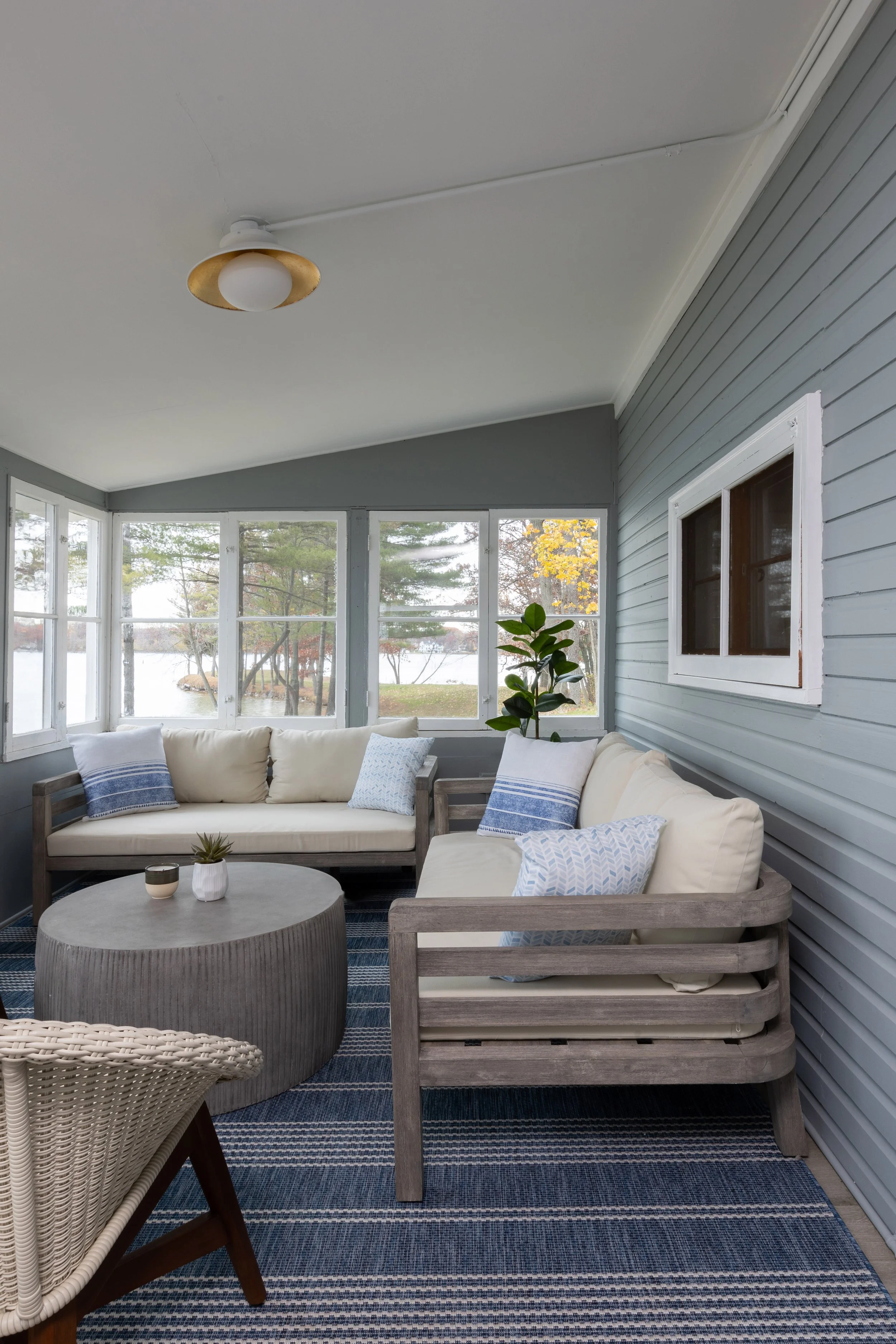 MenzaLakeHouse-25.jpg