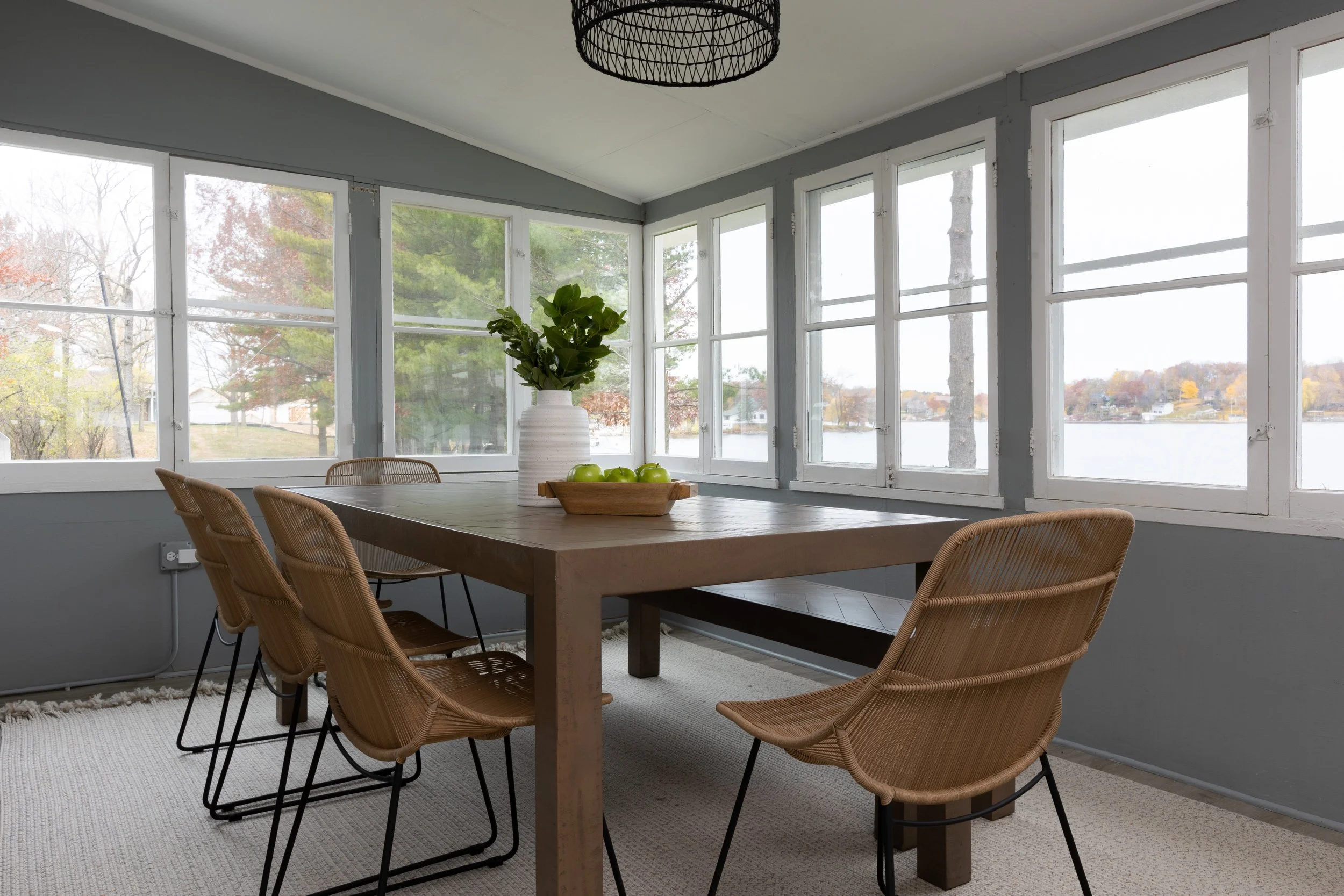 MenzaLakeHouse-8.jpg
