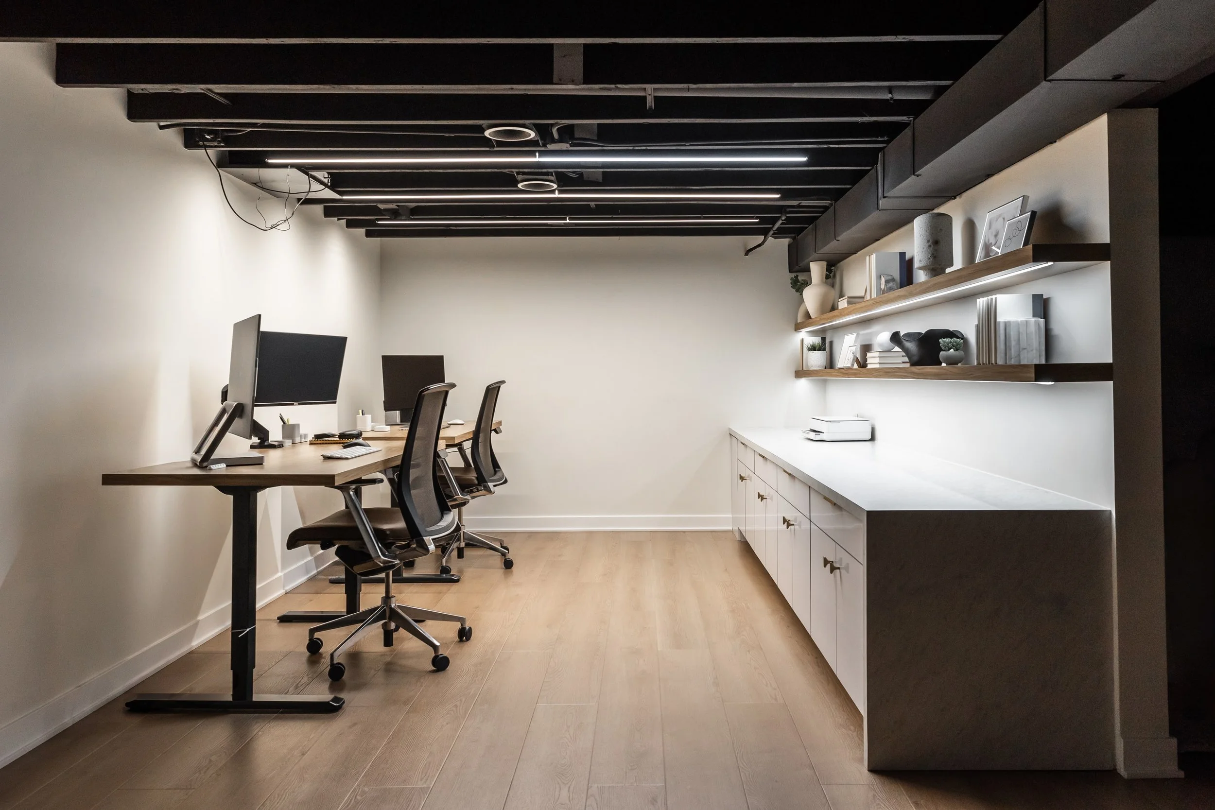 Minimalist Modern Office