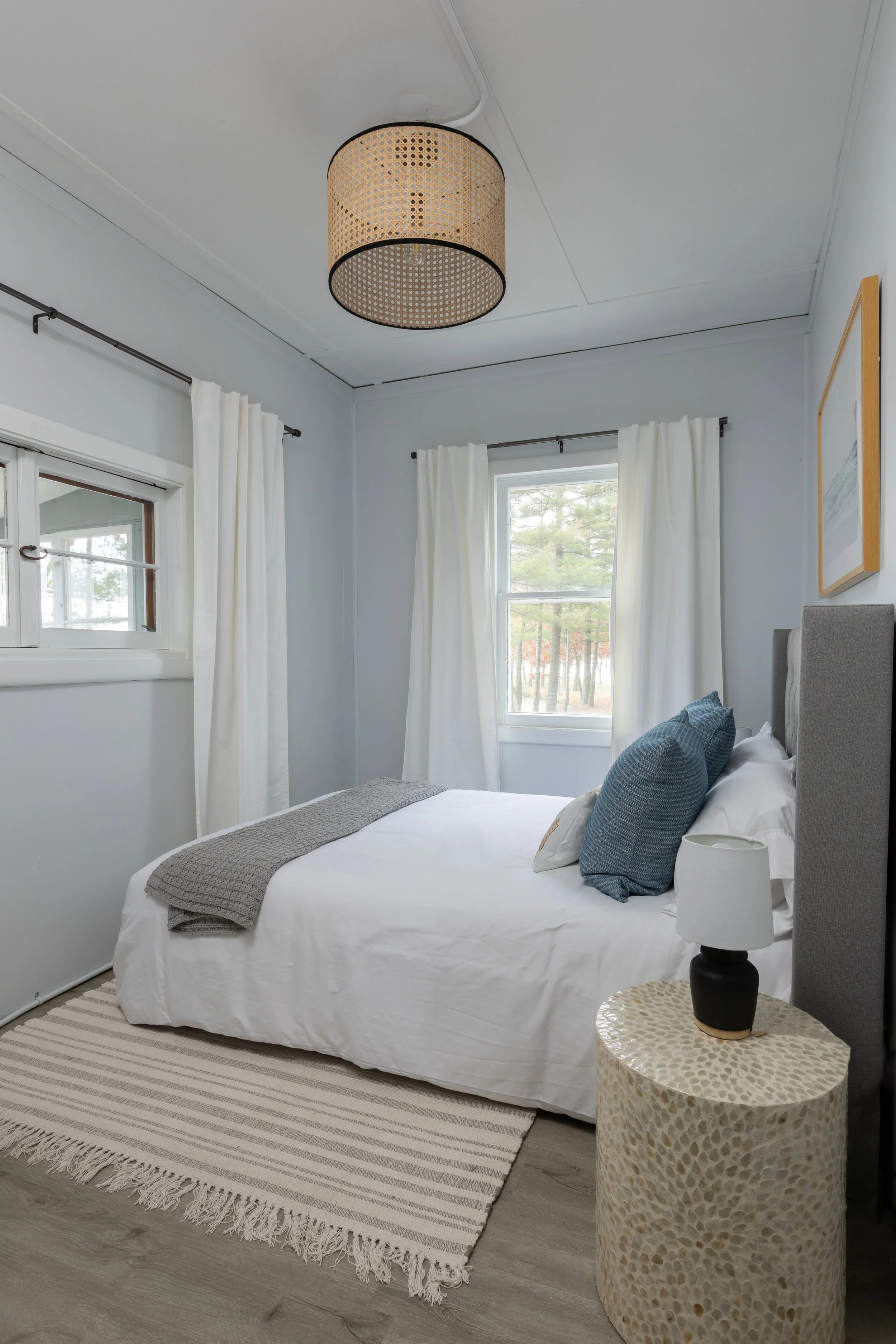 MenzaLakeHouse-34.jpg