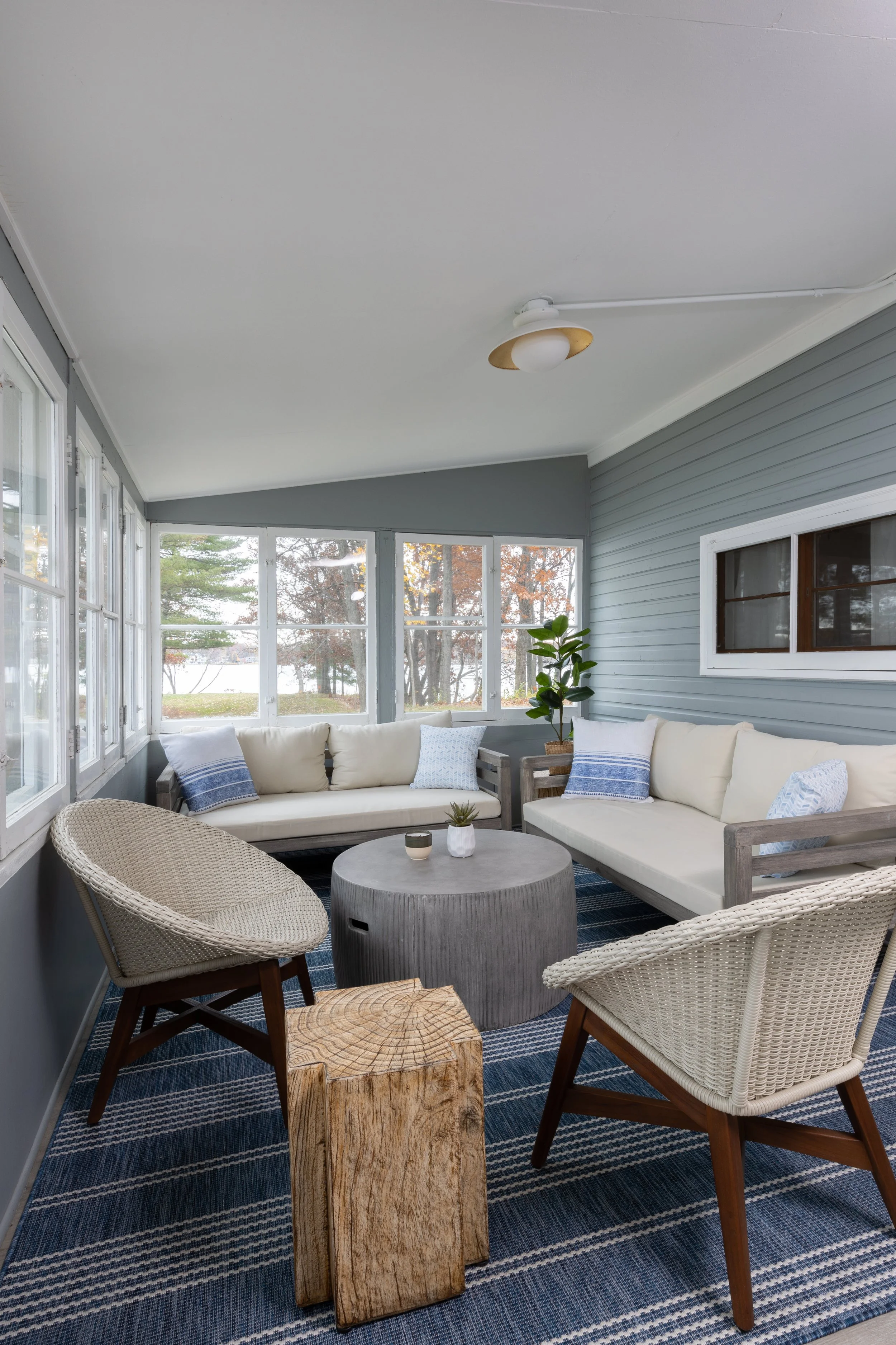 MenzaLakeHouse-23.jpg