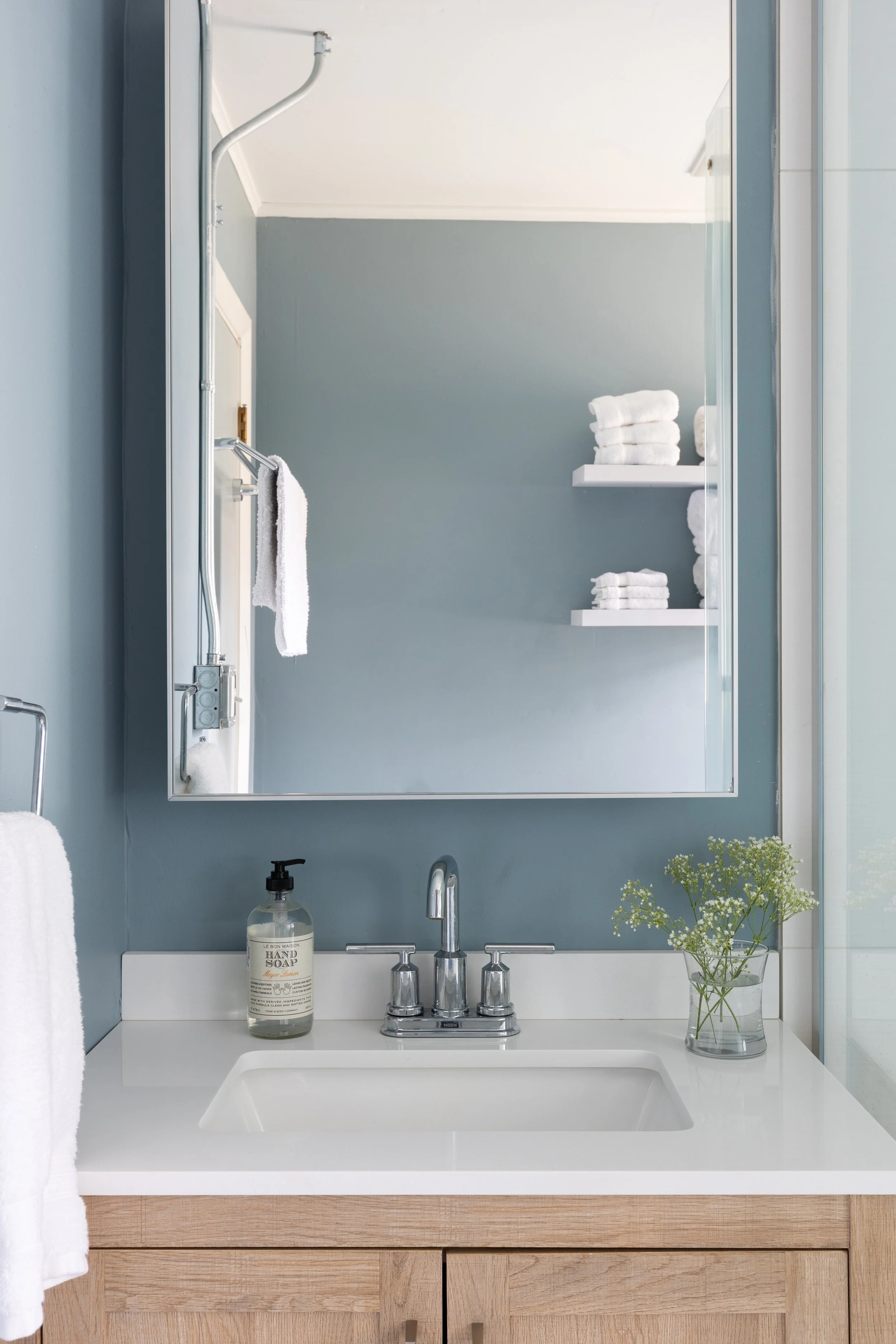 MenzaLakeHouse-81.jpg