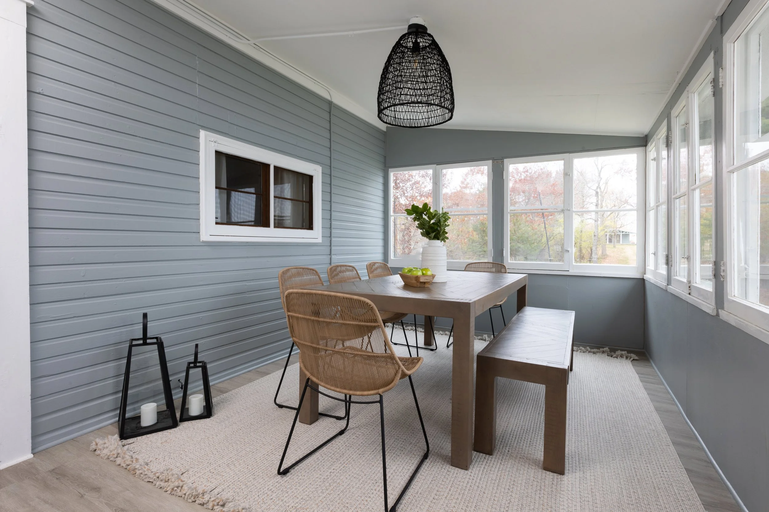 MenzaLakeHouse-1.jpg