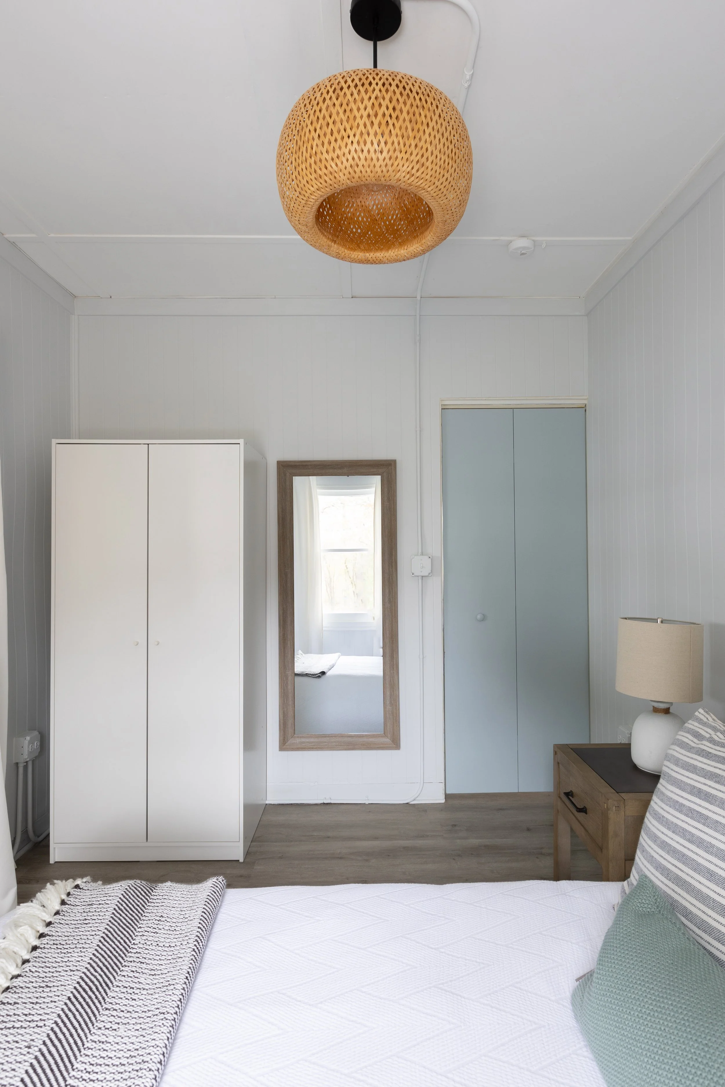MenzaLakeHouse-44.jpg