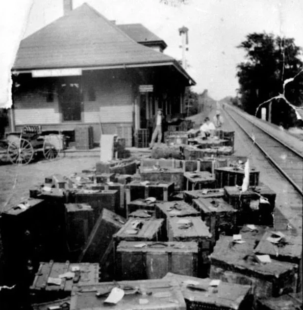Lakeside Station through the years. 😍 Did you know that after it was an actual train station, it was North Belgrade Baptist Church? The building was moved up the road where it became a church prior to us buying the building. It has been such a fun p