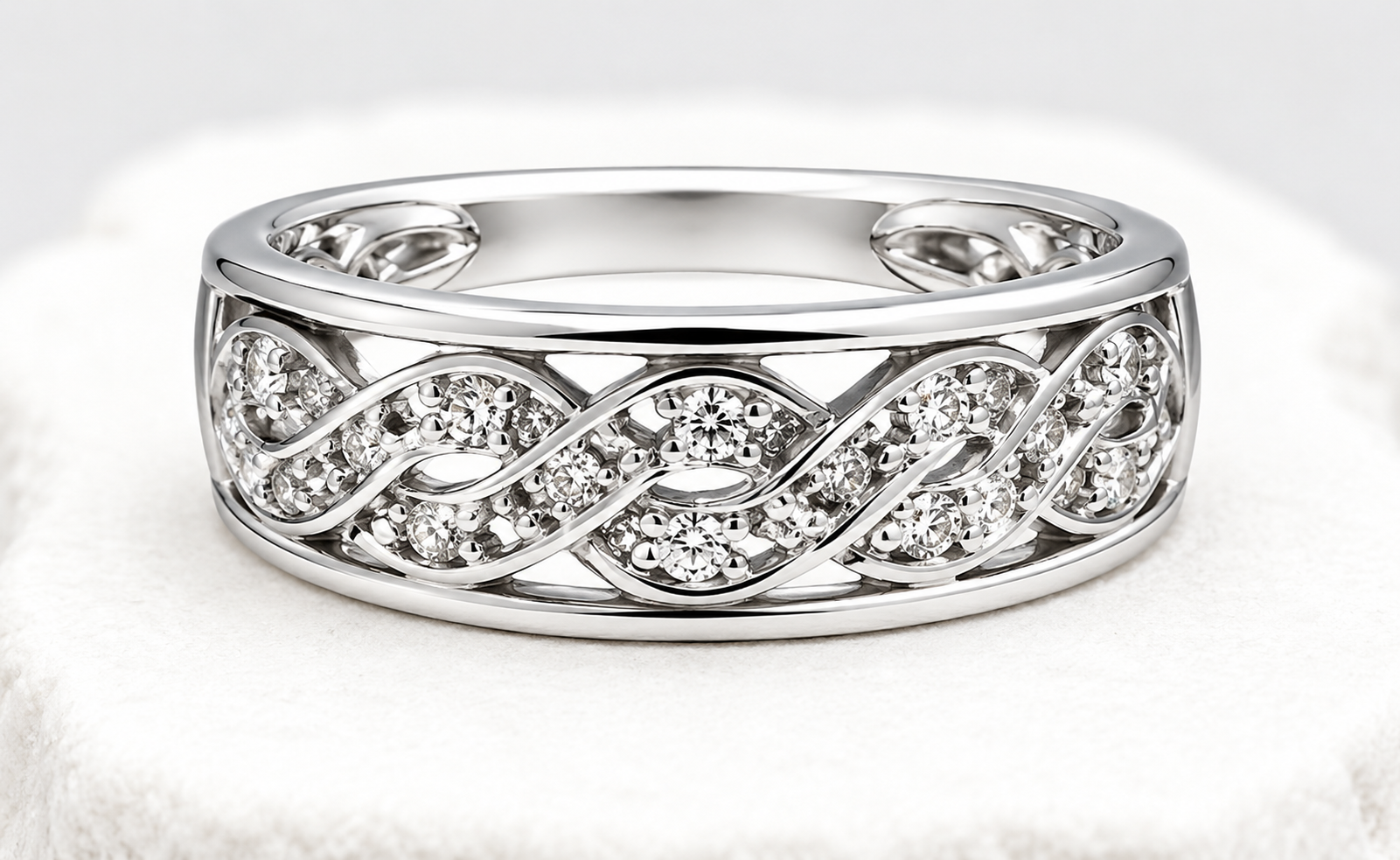 Vintage Filigree Diamond Silver Ring