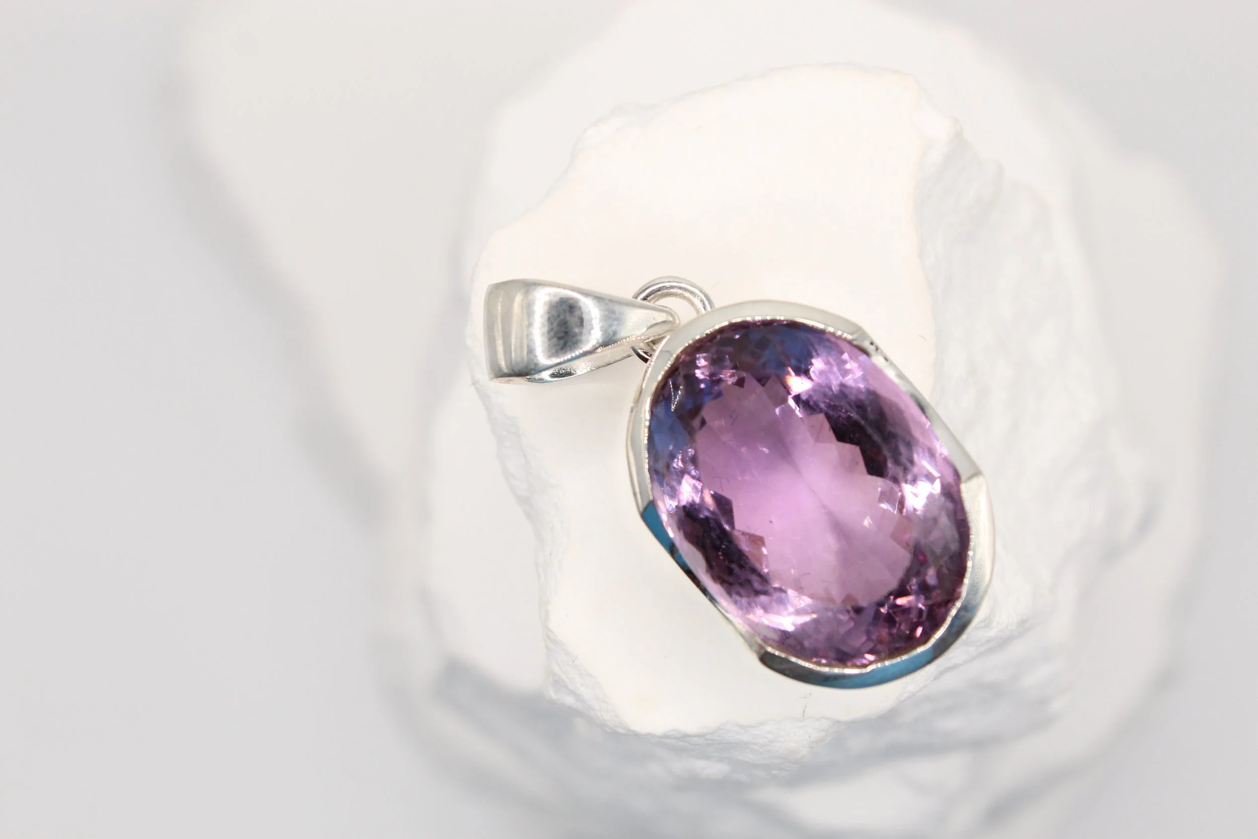 Natural Amethyst Solitaire Pendant