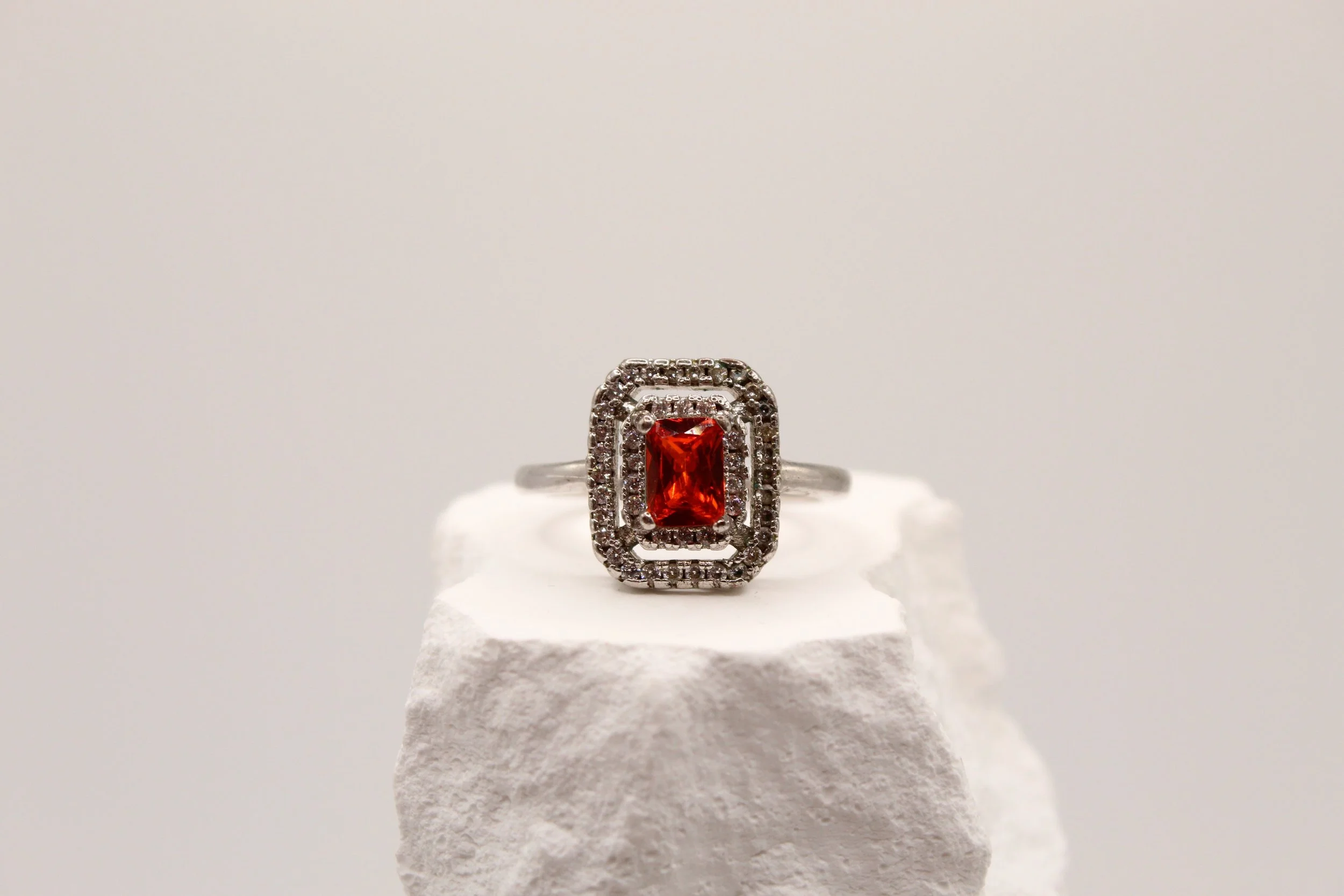 Scarlet Royale Halo Ring
