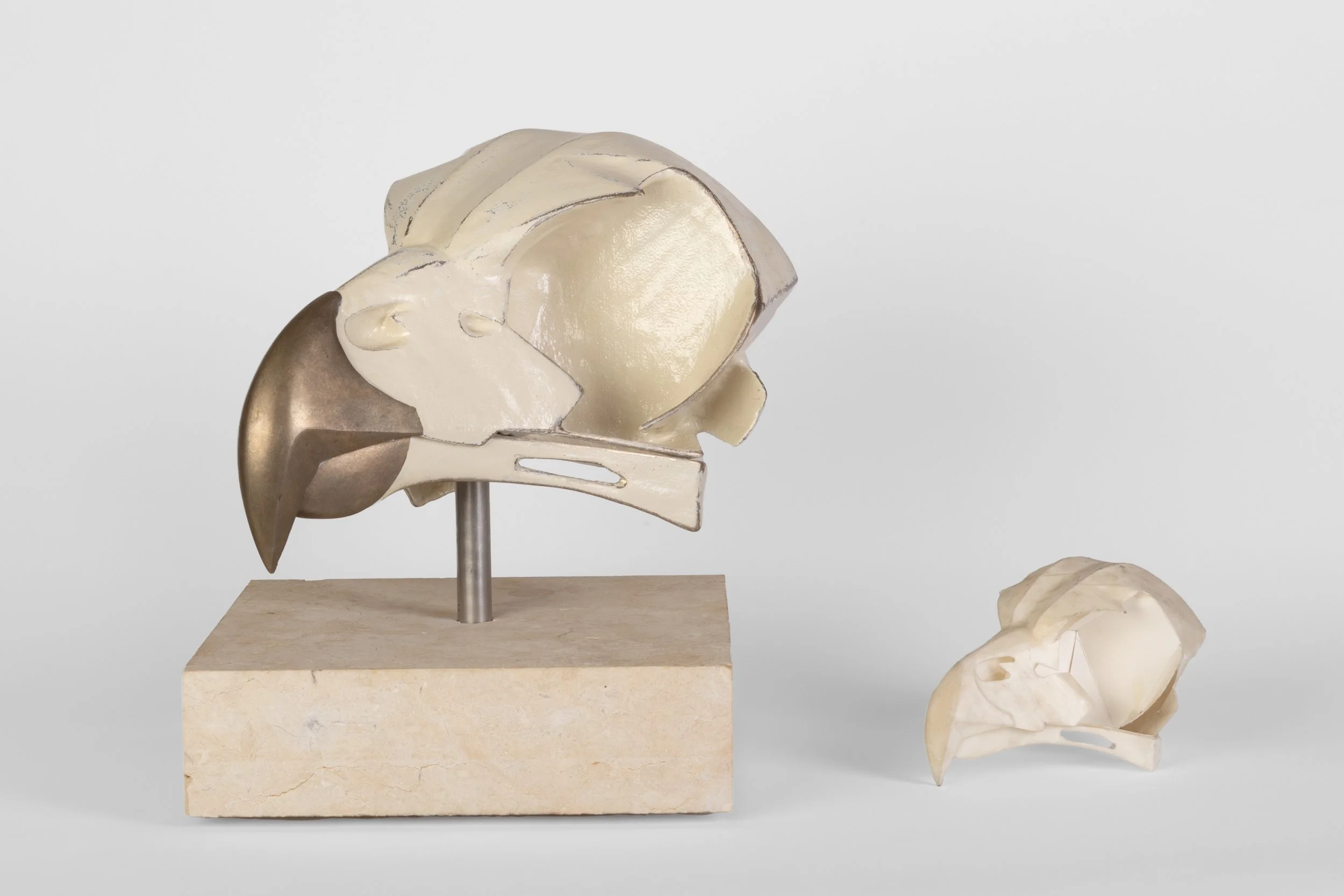 SKULLS.