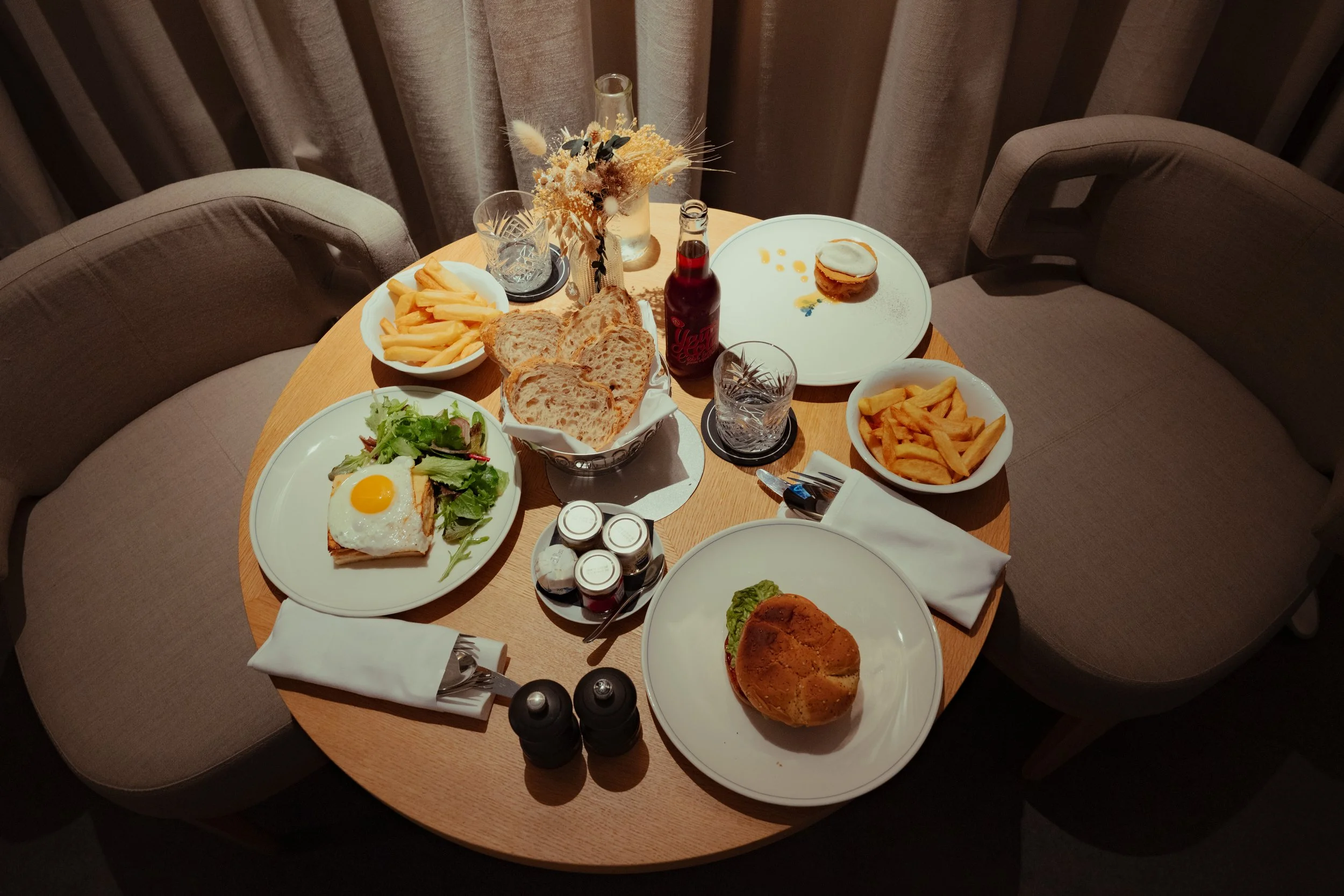 Suite dans le Domaine Reine Margot Paris Issy - MGallery Collection Hôtels - Room Service