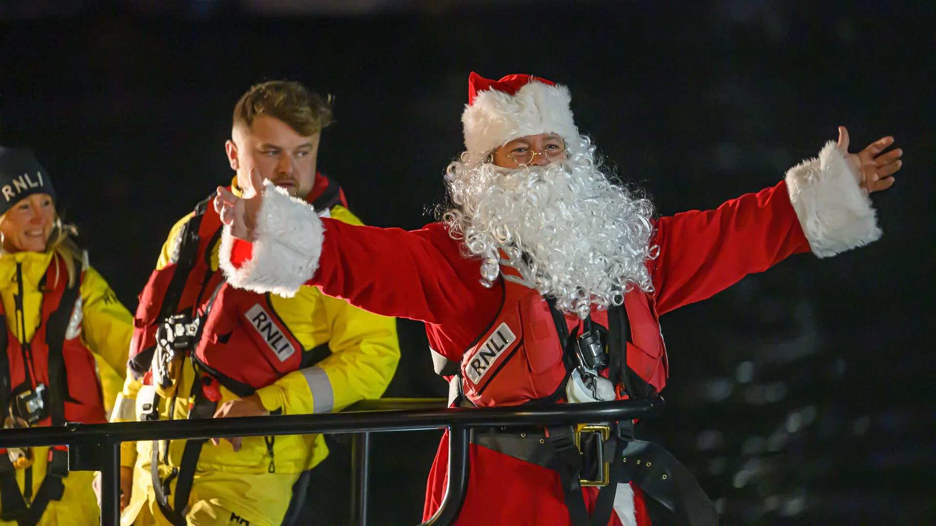 Father Christmas arriving in St Ives 2024