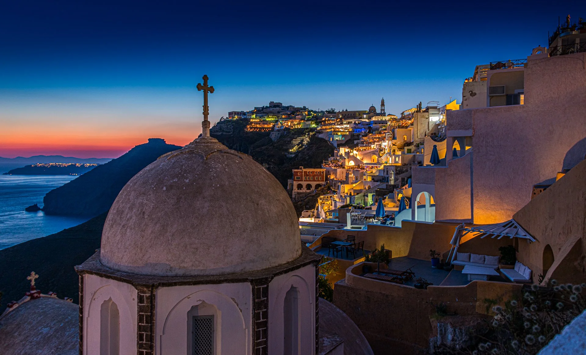 Once the sunsets the colours as the sky turn to dark blue.