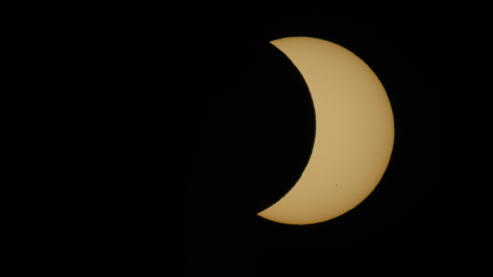 12/08/2026 at 19.39.20