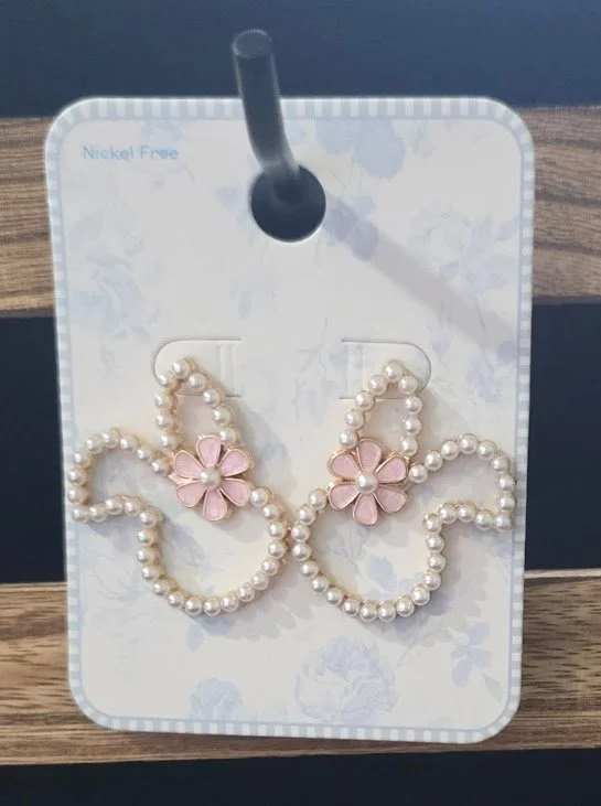 Bunny pearl earrings