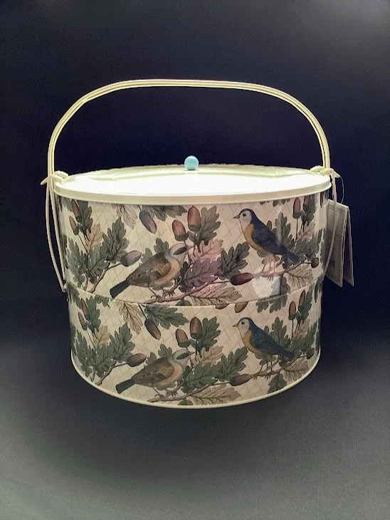 Metal Pie Carrier