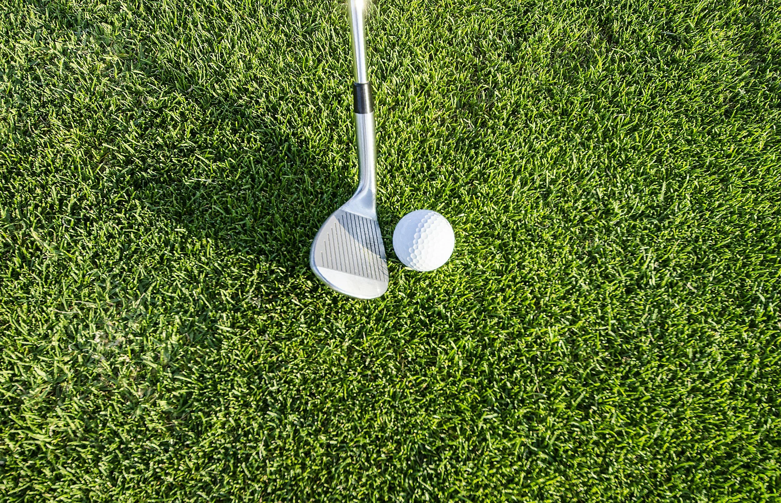 Why Don’t Golf Irons Have Full-Face Grooves?