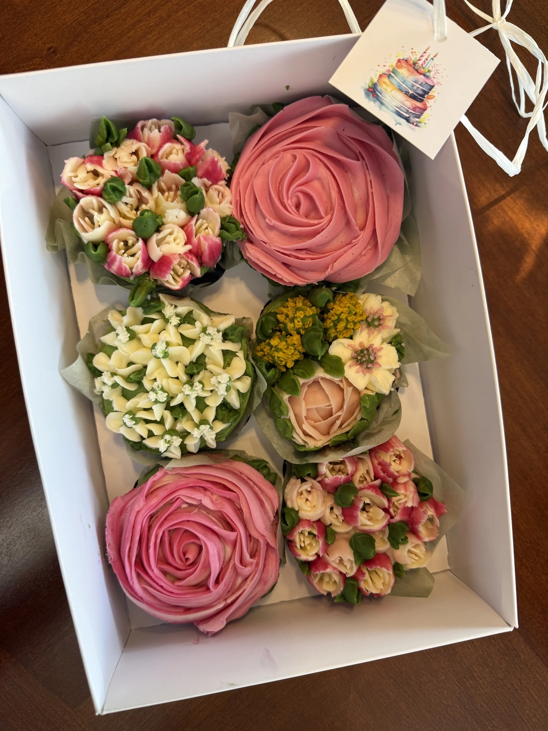 Six Floral Cupcakes for Birthday Gift