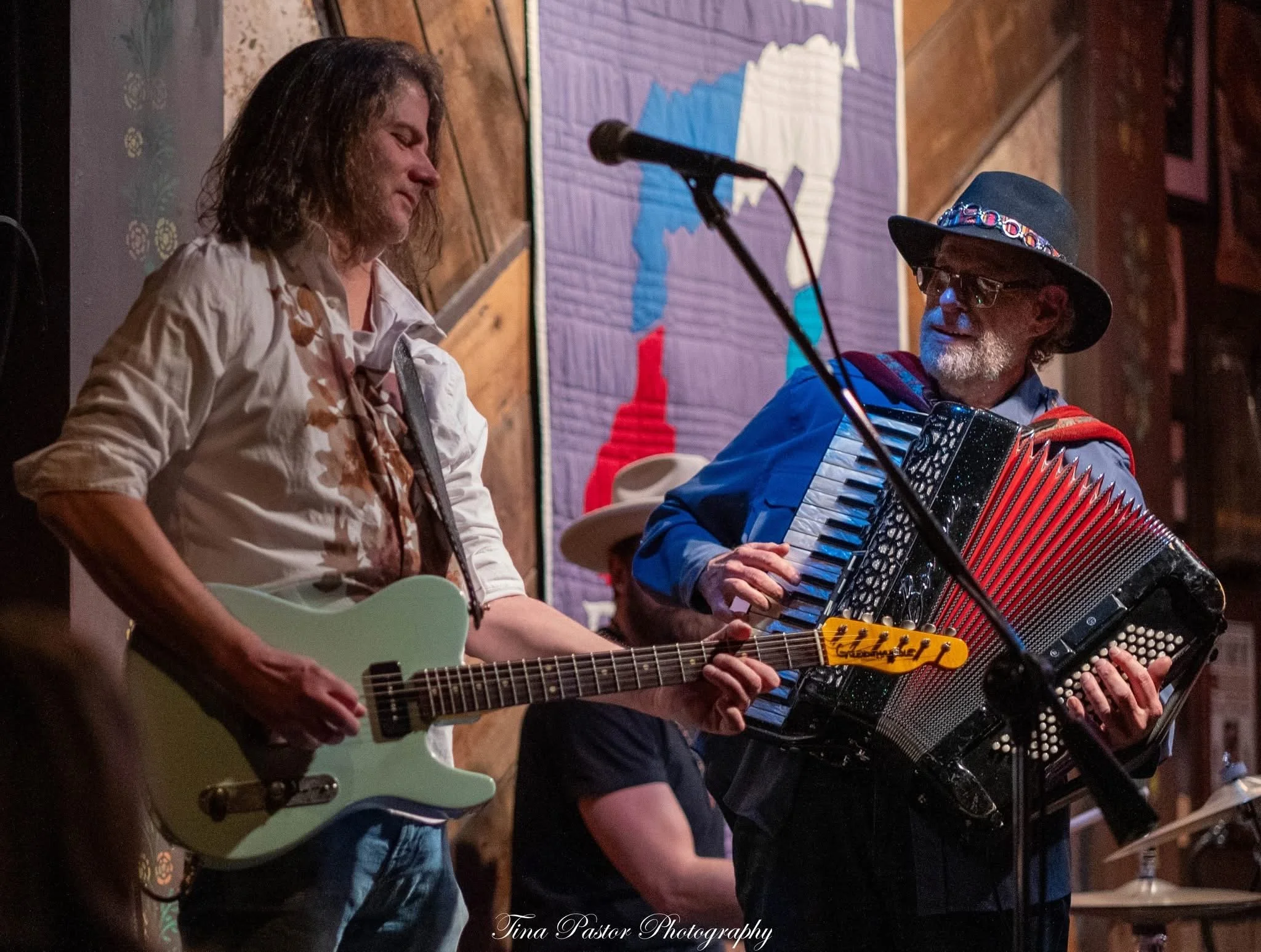 Todd Mihan w/Professor Louie (photo by Tina Pastor)