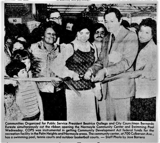 San Antonio Express News, July 7, 1977