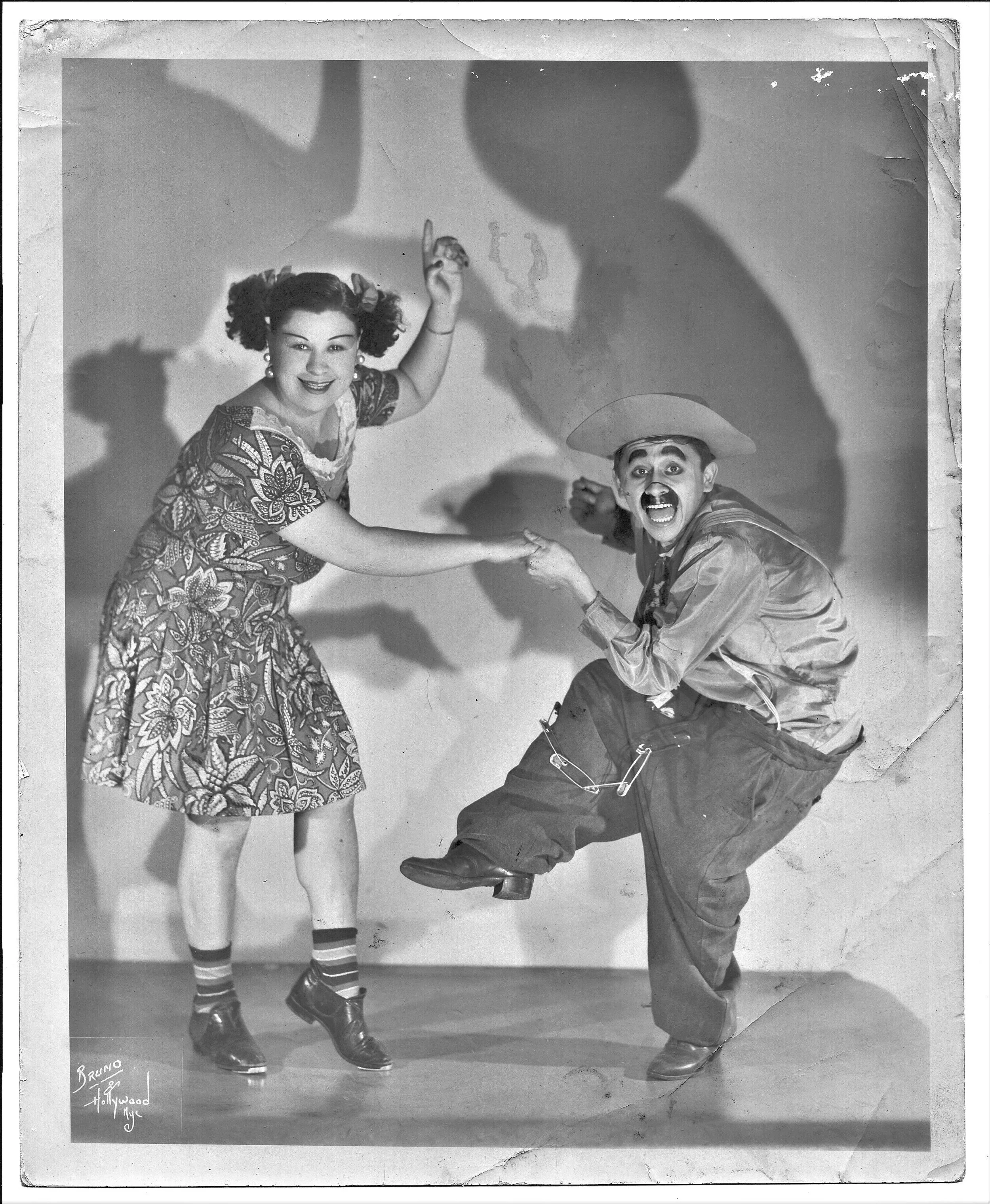 "La Chata" Noloesca and Pedro Gonzalez Gonzalez, undated