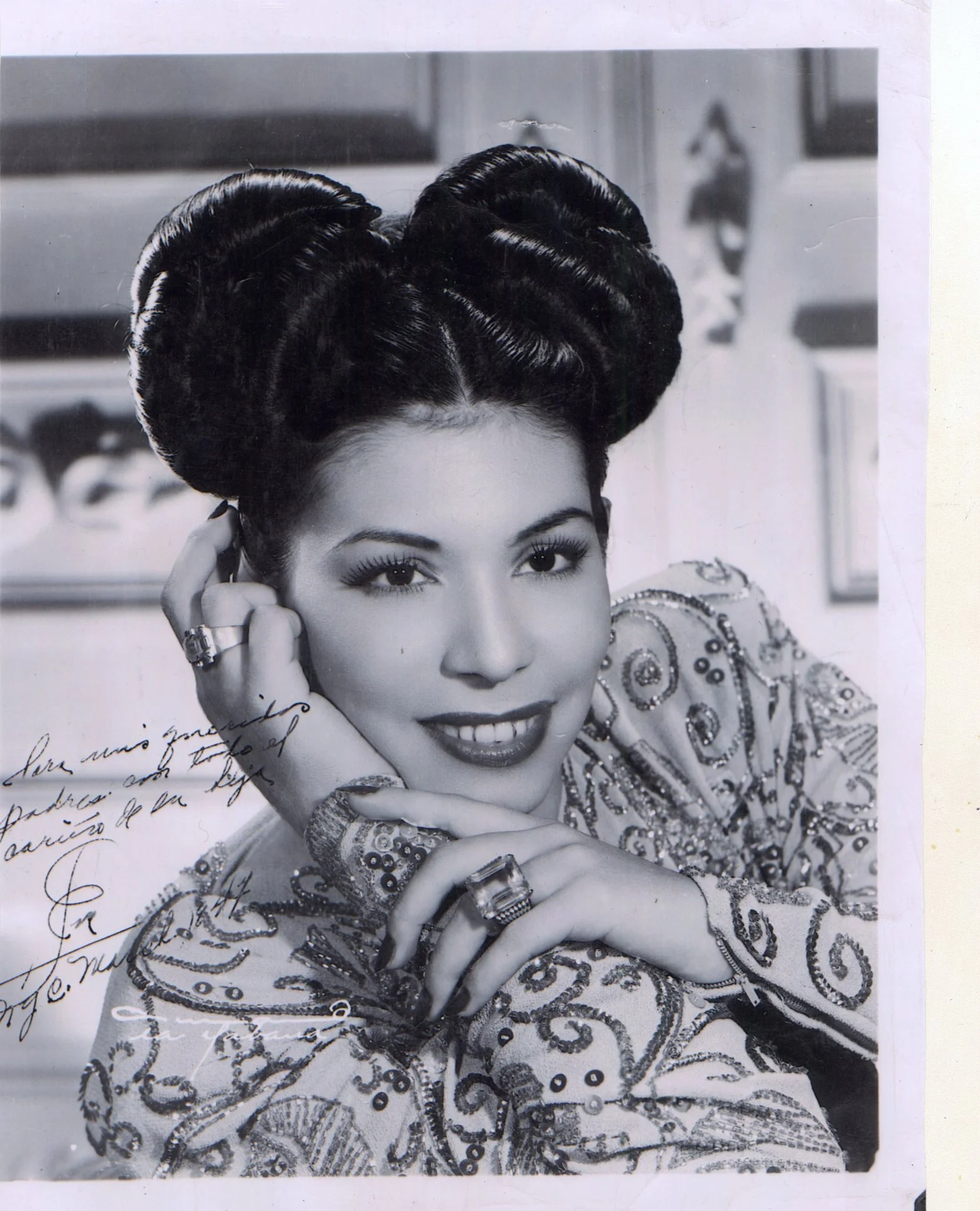 "Para mis queridos padres con todo el cariño de tu hija," NYC, March 1947, Courtesy Esperanza Peace and Justice Center, San Antonio, Texas