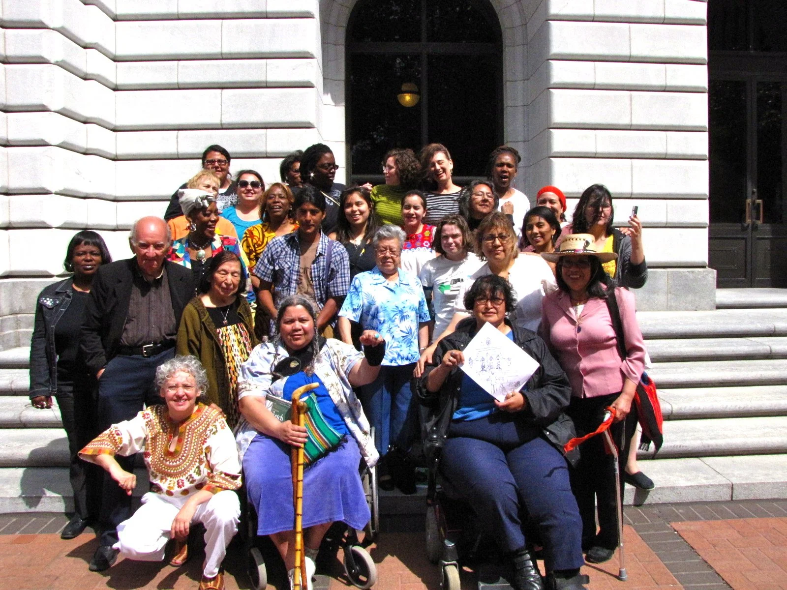 Isabel and Esperanza buena gente at U.S. Fifth Circuit 2010.jpg