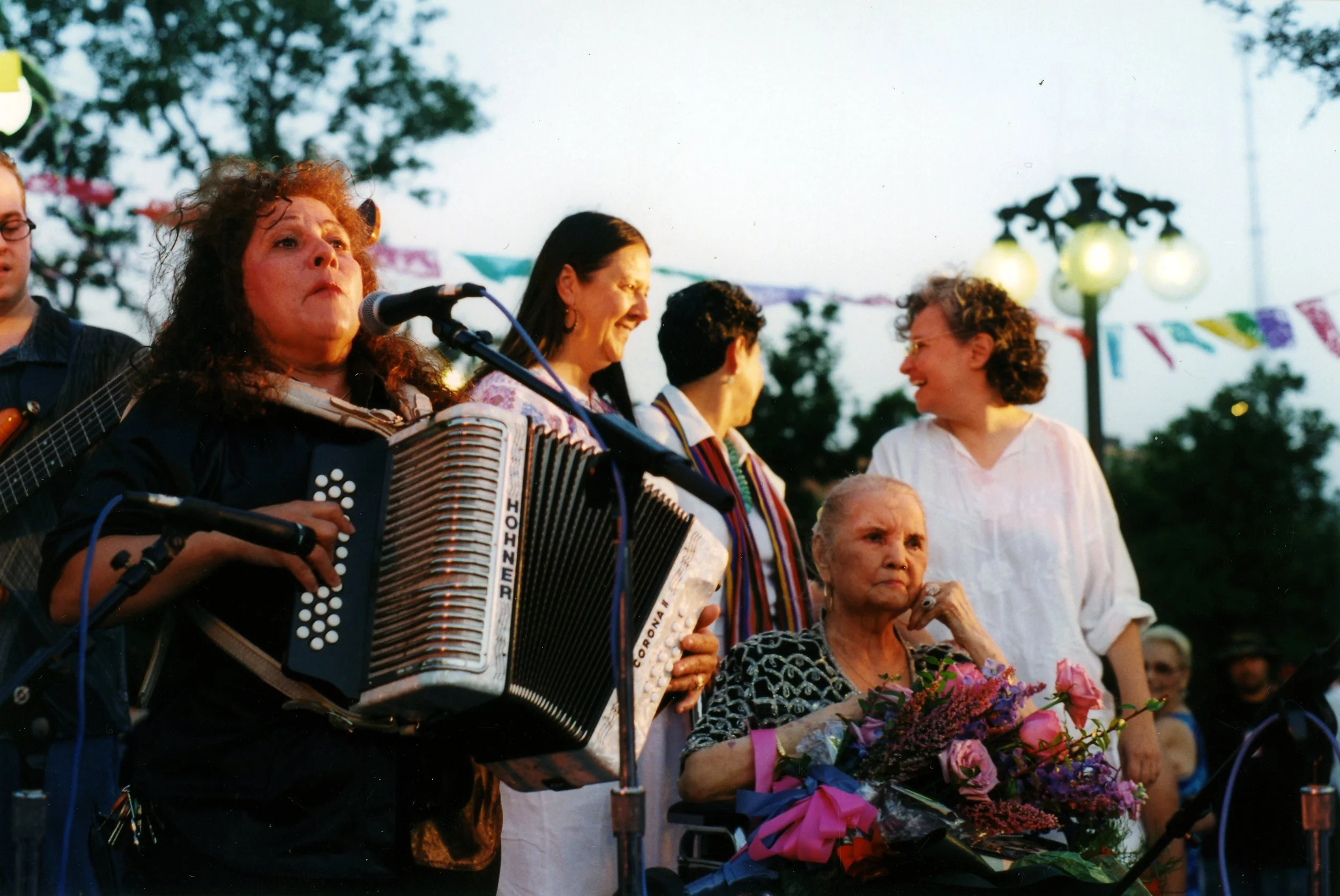 12Lydia2001.jpg