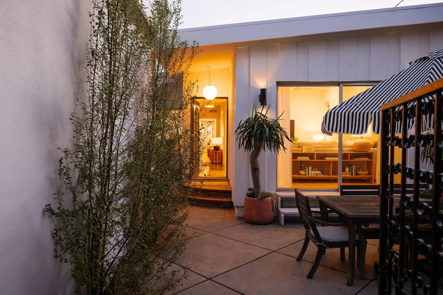 275 Cecil  |  Costa Mesa