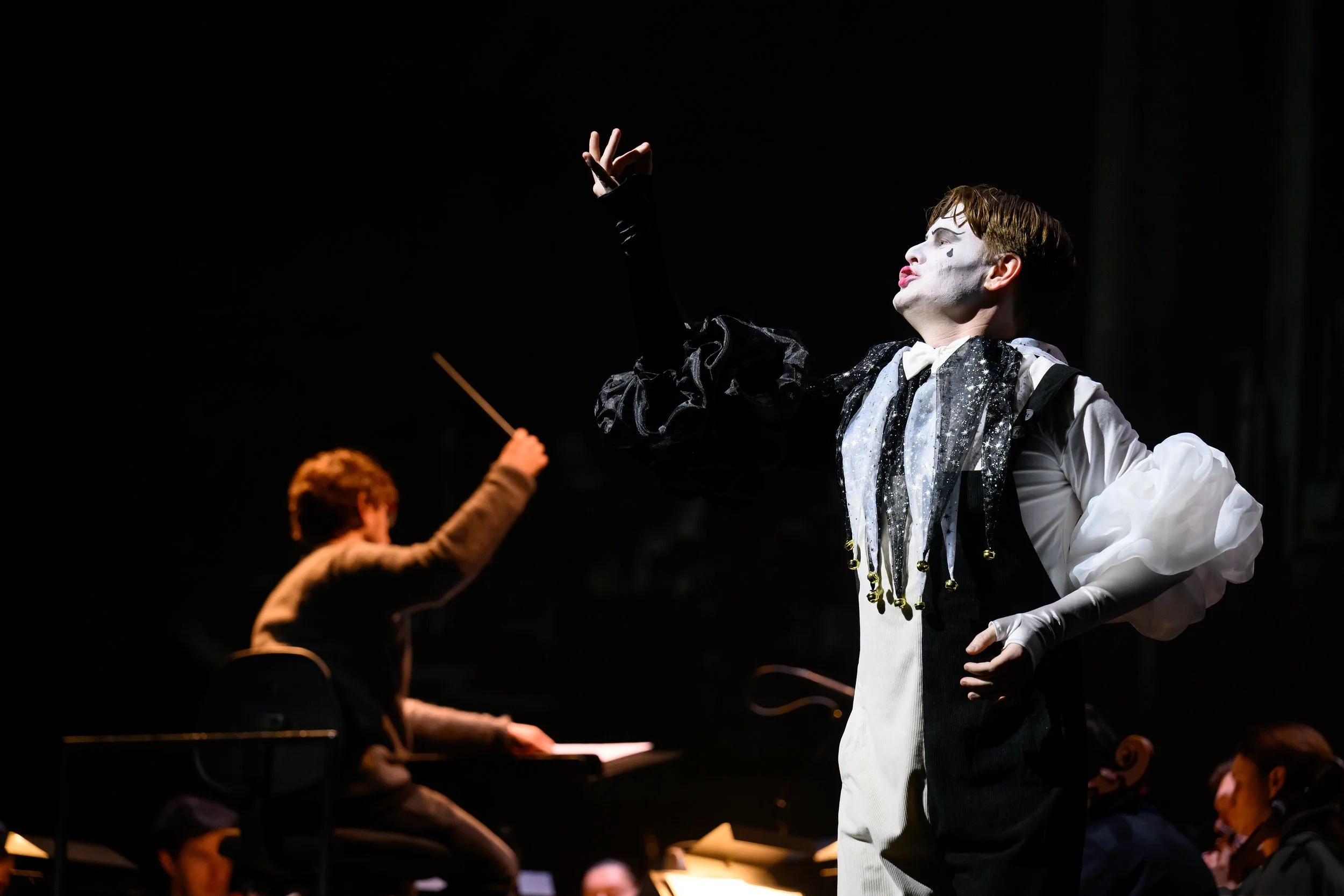 Harlekin in Der Kaiser von Atlantis - Viktor Ullmann (Teddy Abrams conducting)