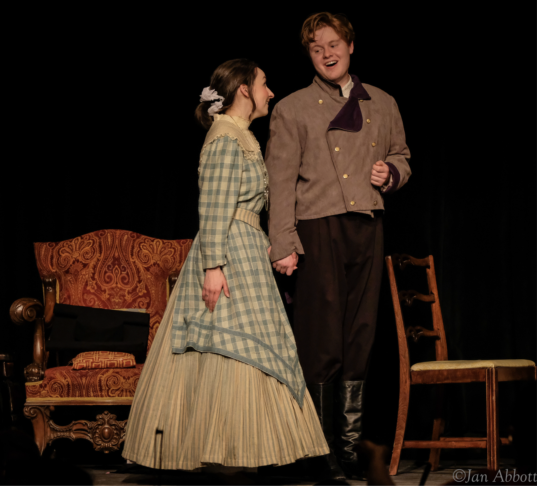 Captian Silvio in Le docteur miracle - Georges Bizet (Haley DeWitt as Laurette)