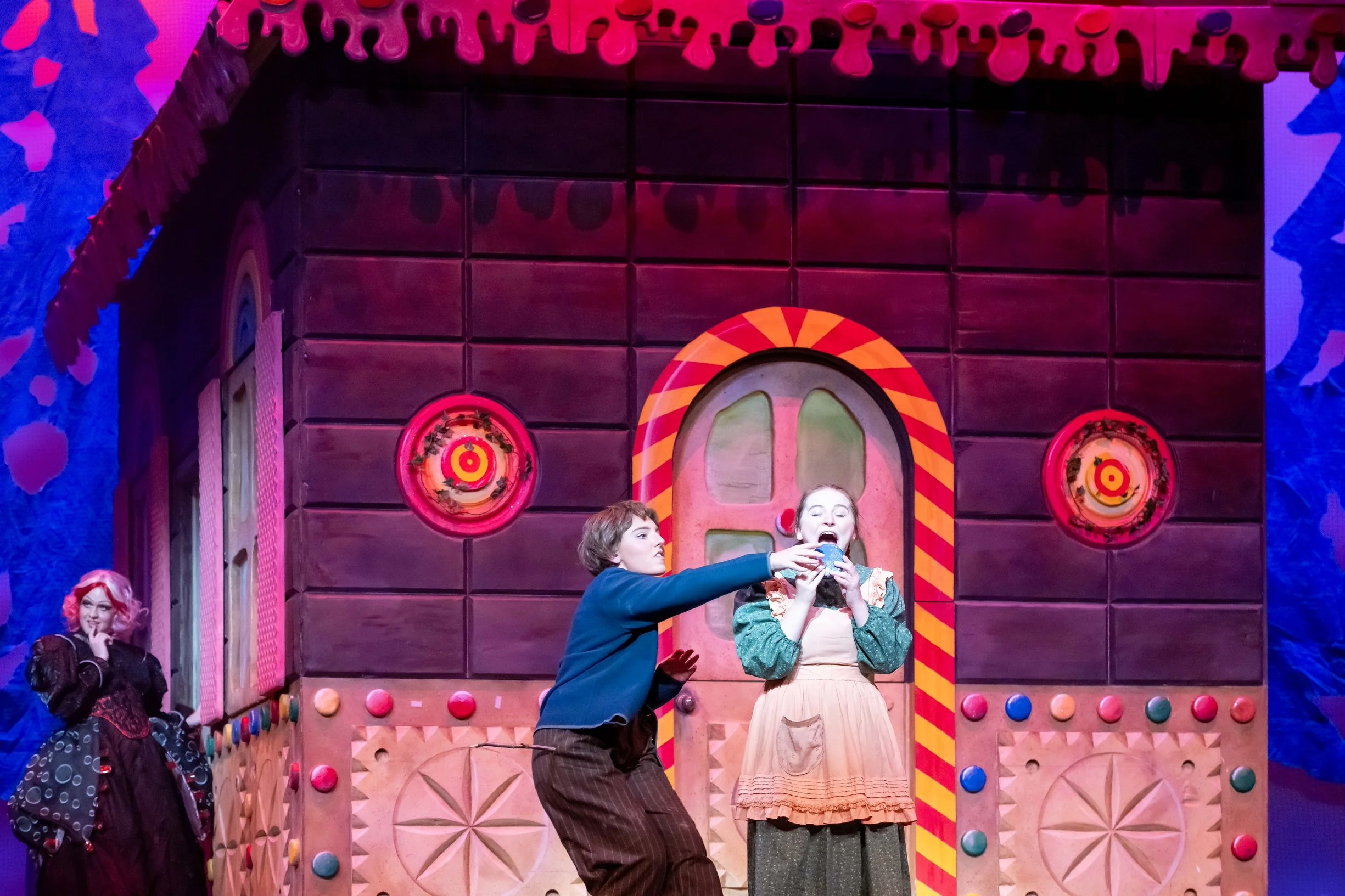 The Witch in Hansel & Gretel - E. Humperdinck (Ella Clark as Hansel, Sierra Kidd as Gretel)