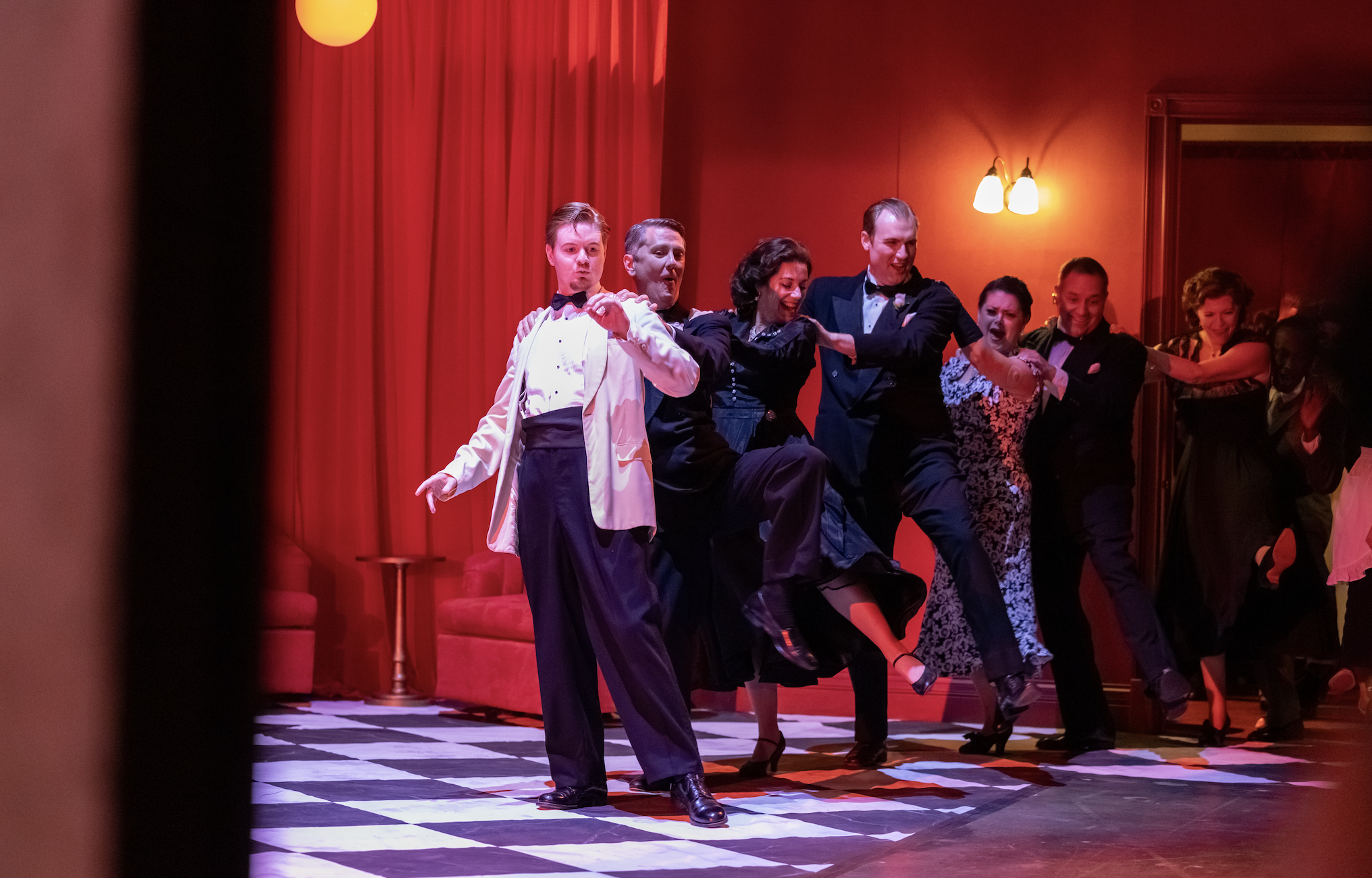 Gastone in La traviata [Photo: Andrew Kung Group]