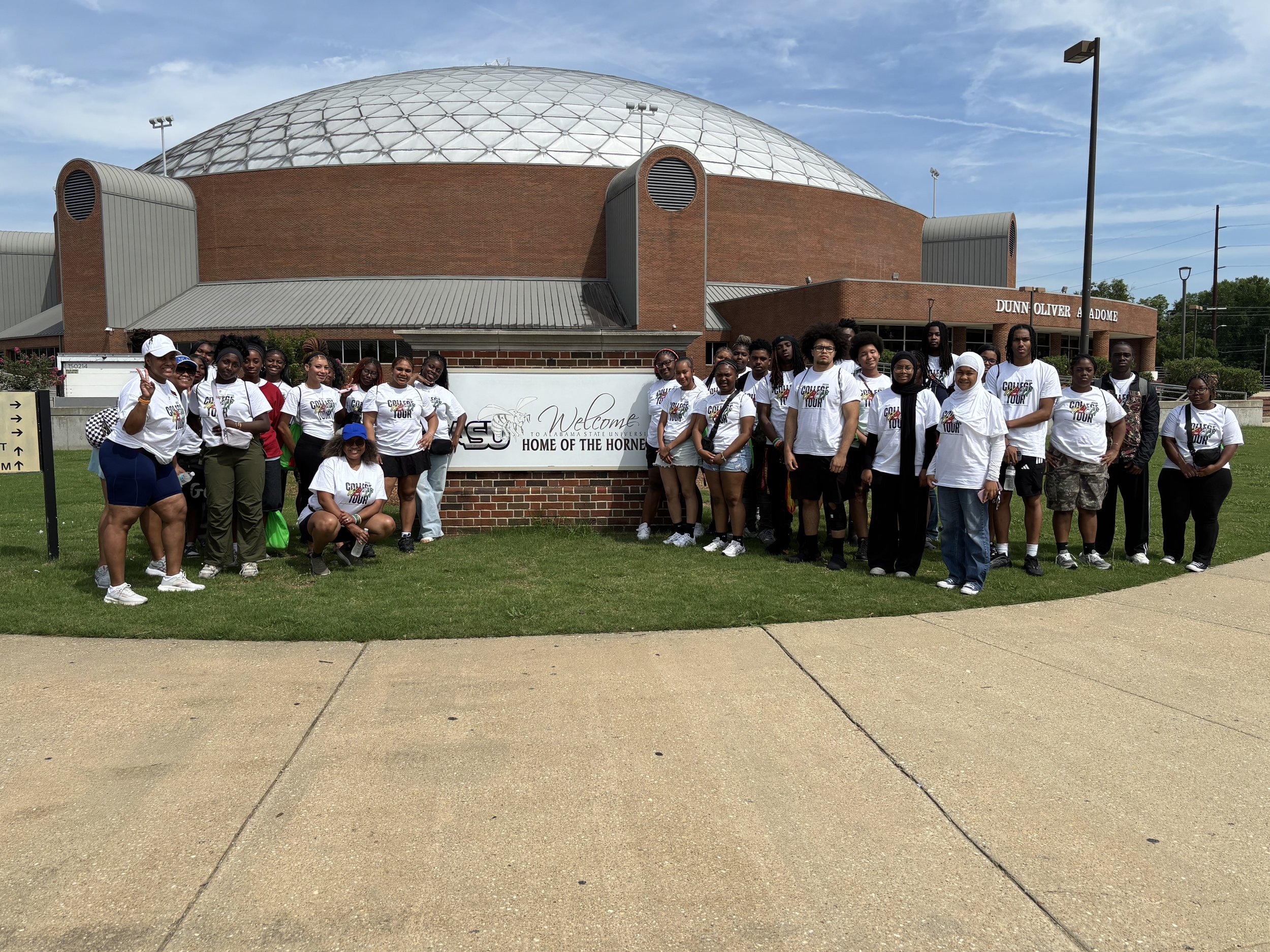 Lead The Way Scholars Embark on Transformative HBCU Tour, Inspiring College Readiness and Purpose