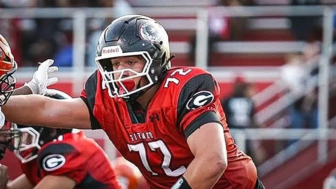 Recruiting News: Programs Starting to Battle for 2027 Three-Star OT Dylan Latell