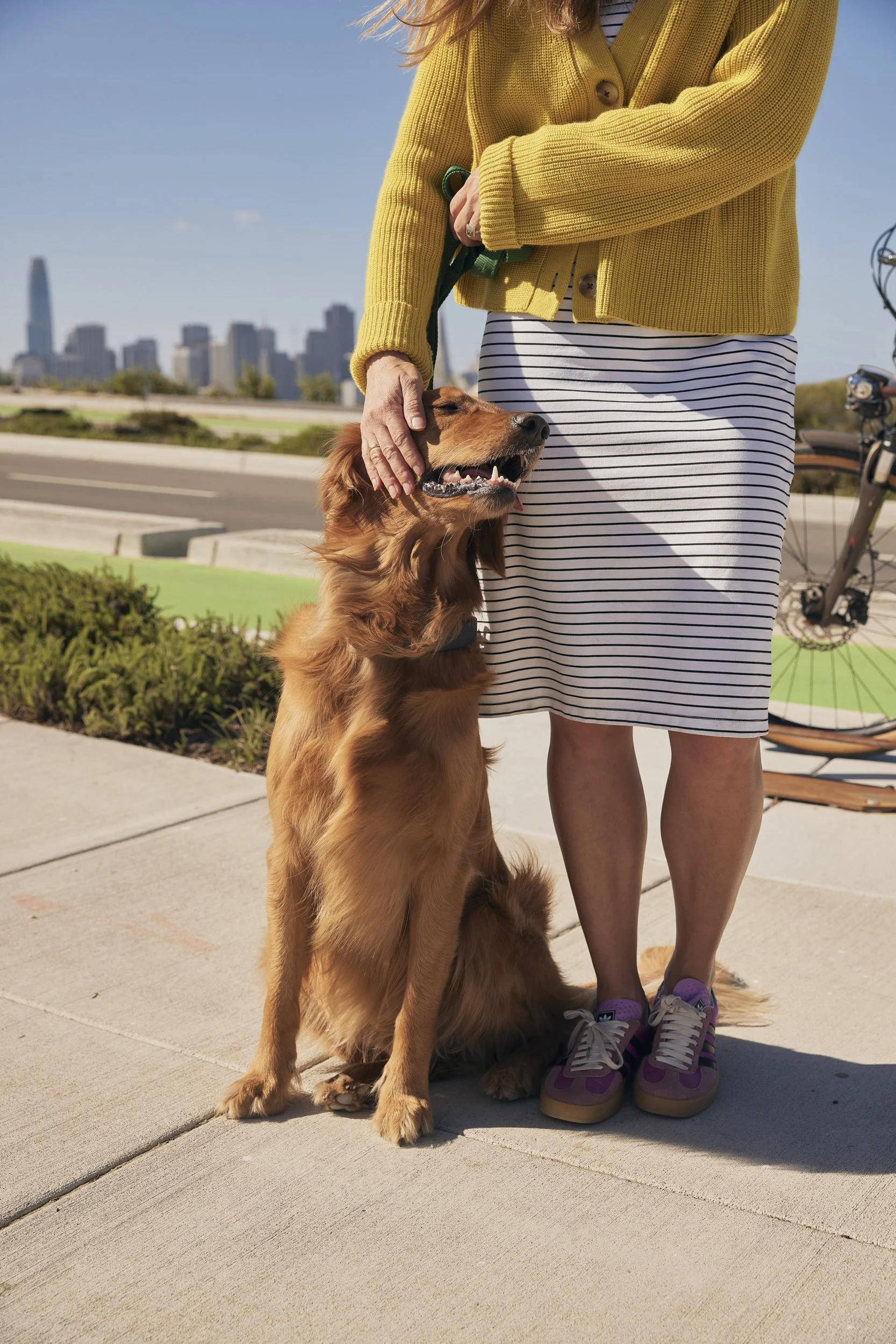 22-California-Commercial-Photographer-Lifestyle-San-Francisco-Treasure-Island-dog-love-outdoor-urban.jpg